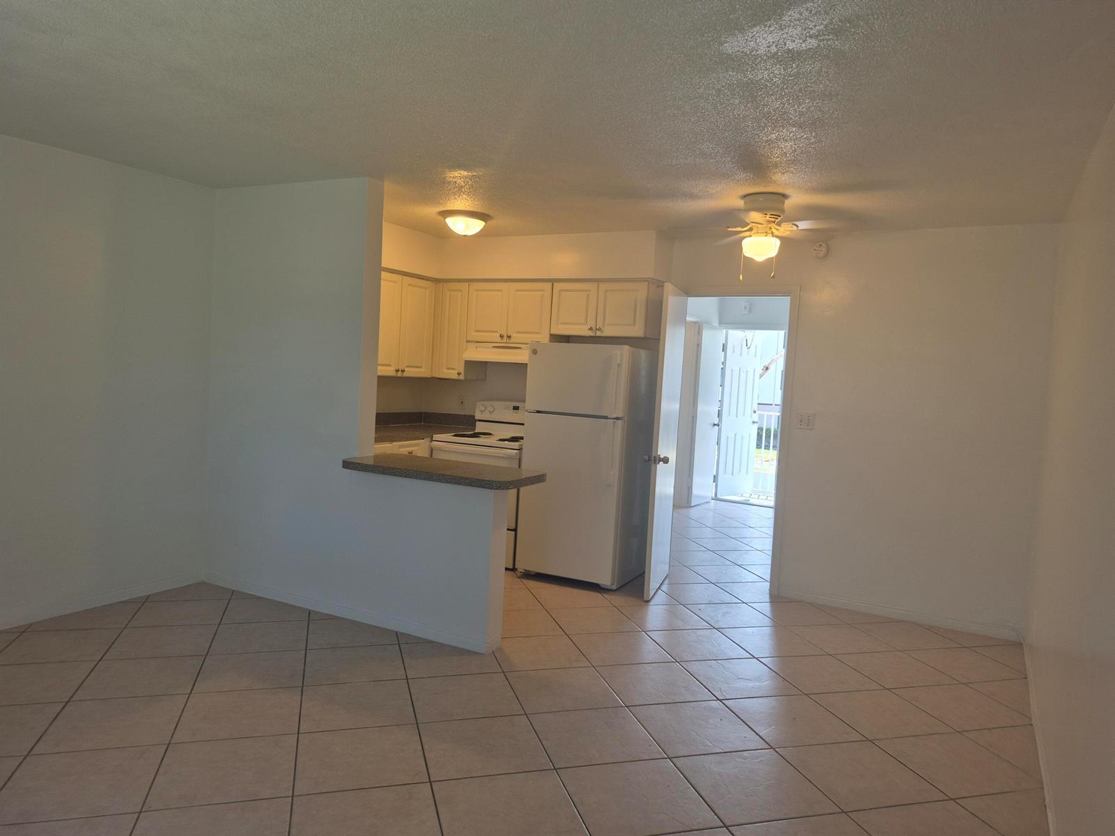 1960 NE 48 Street # 9, Pompano Beach FL 33064 photo 2