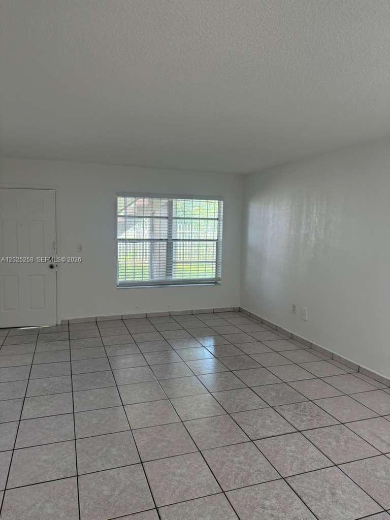 251 NW 177th St # 111, Miami Gardens FL 33169 photo 2
