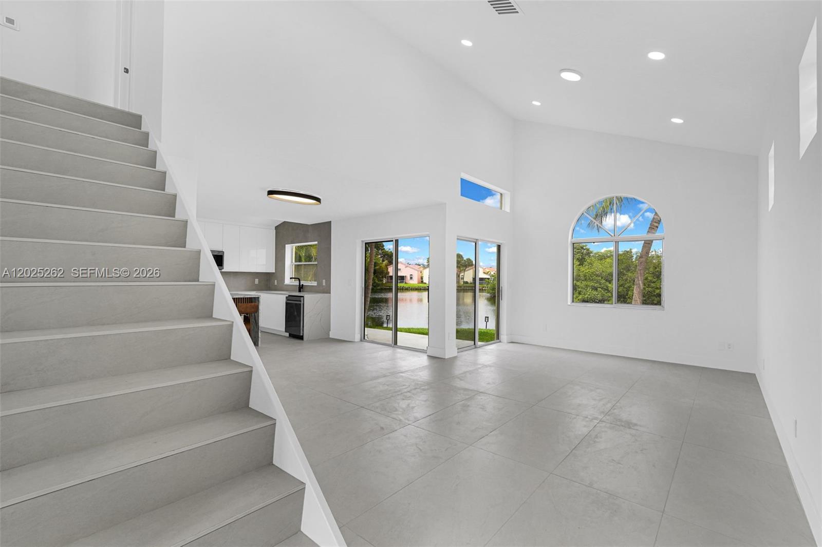 1089 SE 6th Ave, Dania Beach FL 33004 photo 4