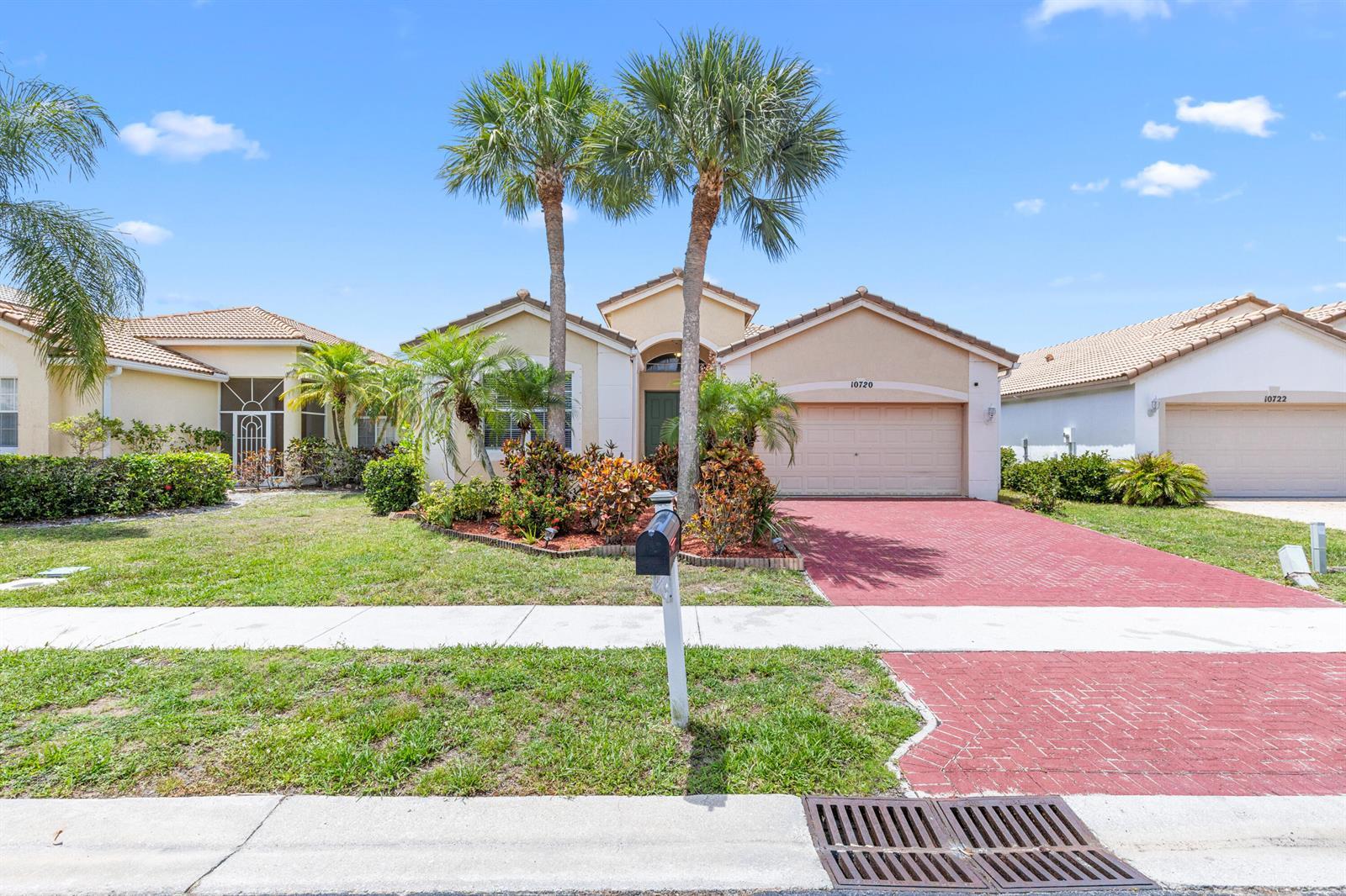 10720 Oak Bend Way, Wellington FL 33414 photo 2