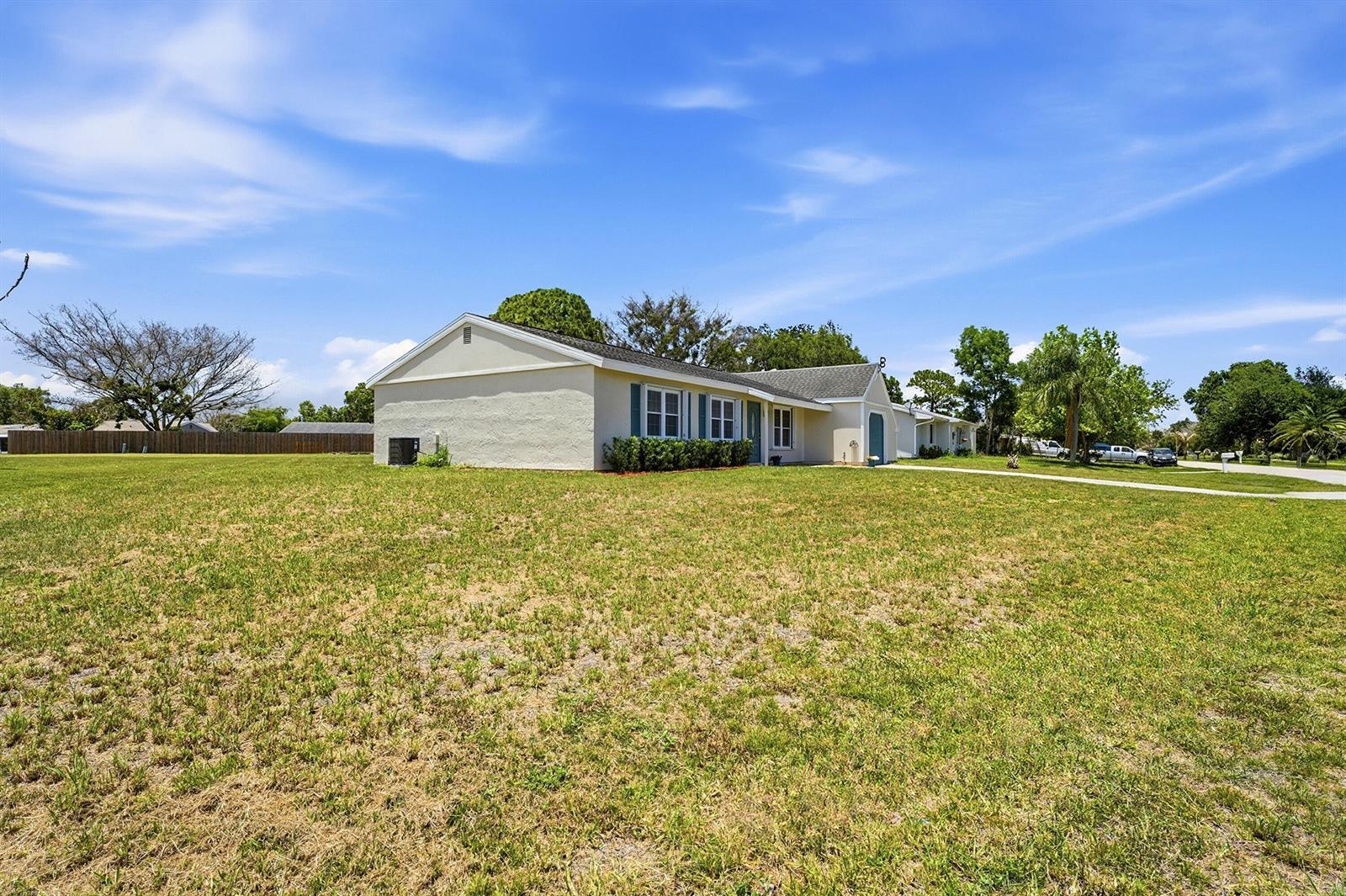 450 SW Kentwood Road, Port St. Lucie FL 34953 photo 4