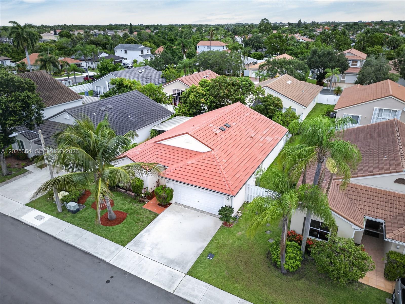 16543 NW 5th Ct, Pembroke Pines FL 33028 photo 3