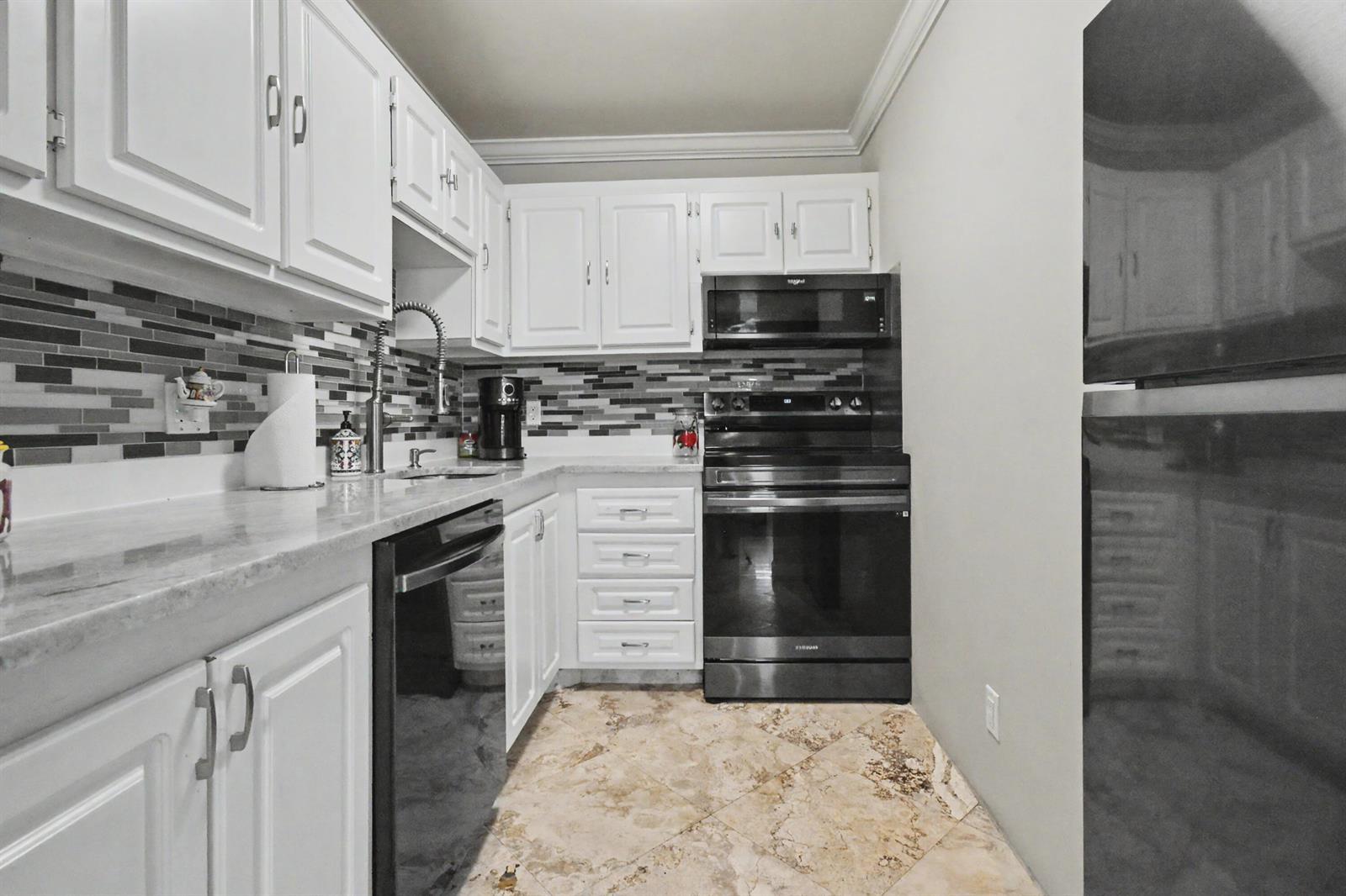 2840 NE 14th St # 405a, Pompano Beach FL 33062 photo 3