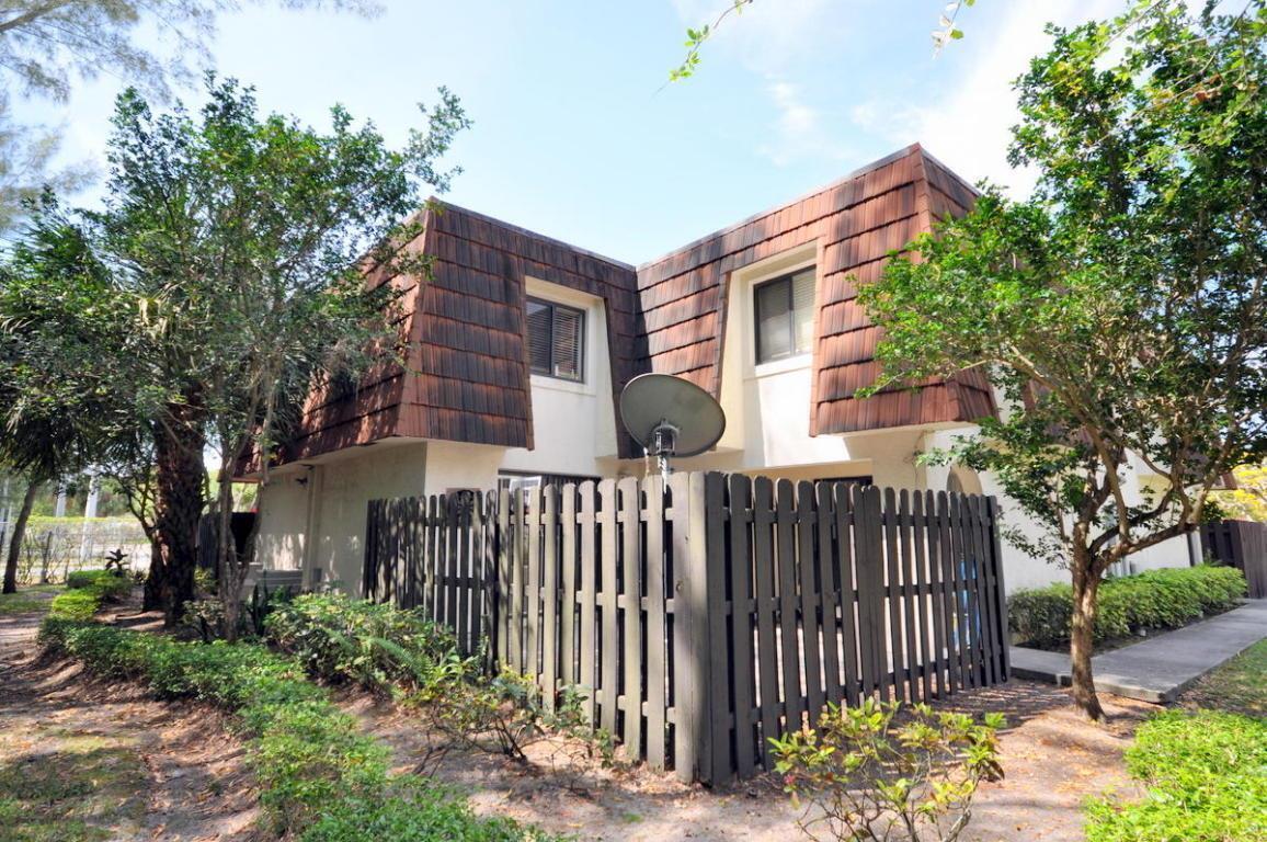 2212 White Pine Circle # B, FL 33415