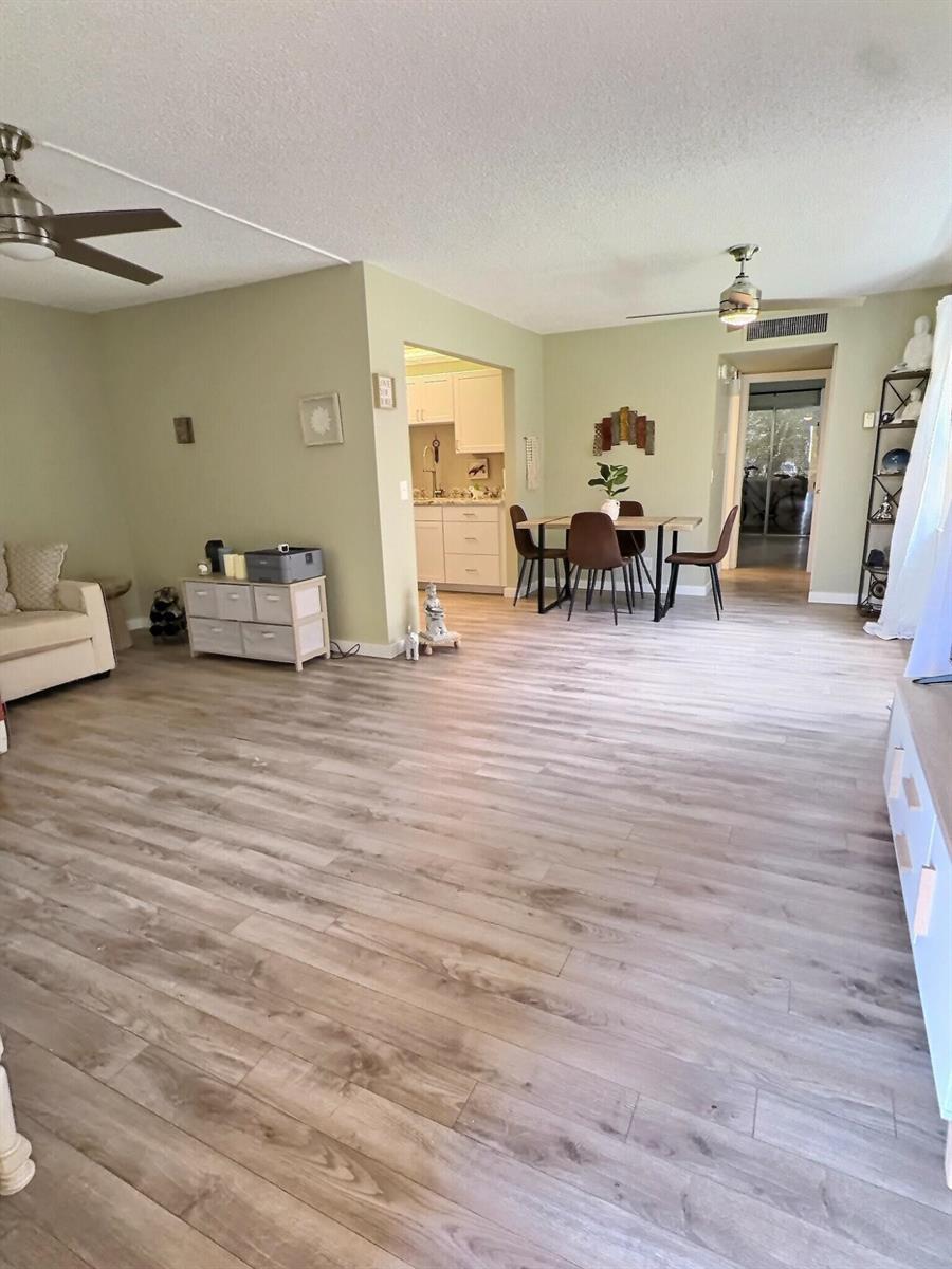 199 E Burgundy E, Delray Beach FL 33484 photo 5