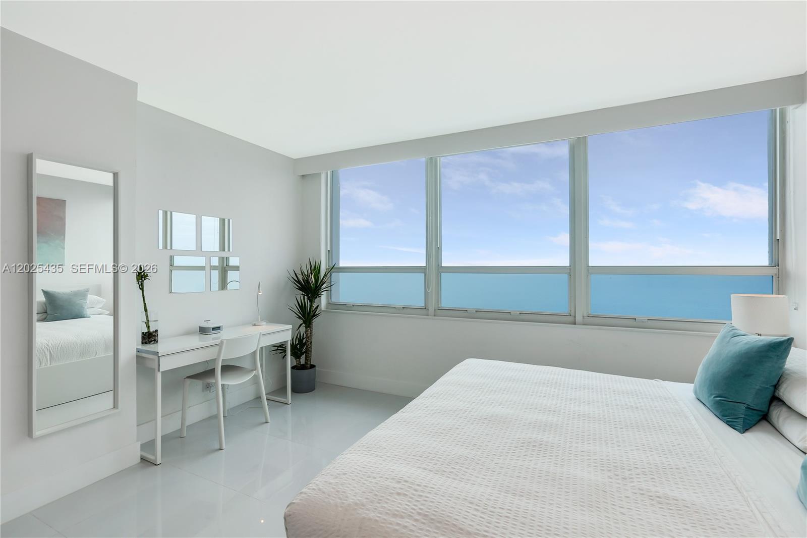 5445 Collins av, Miami Beach FL 33140 photo 5