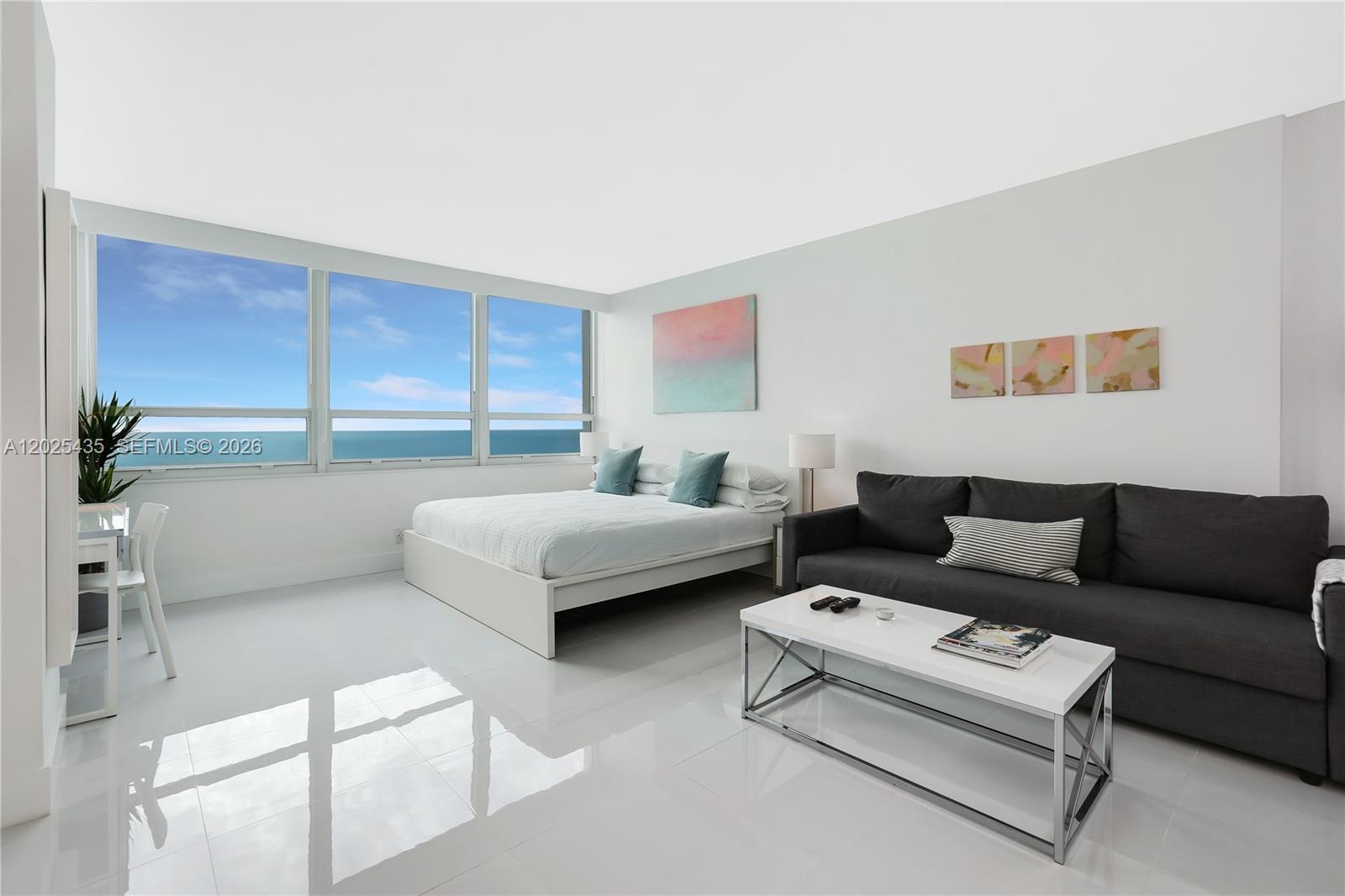 5445 Collins av, Miami Beach FL 33140 photo 4