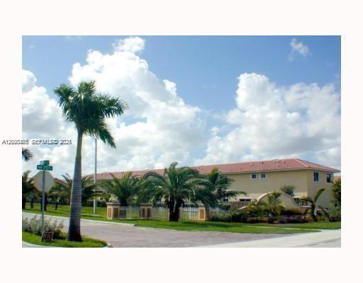 7477 NW 181, Hialeah FL 33015