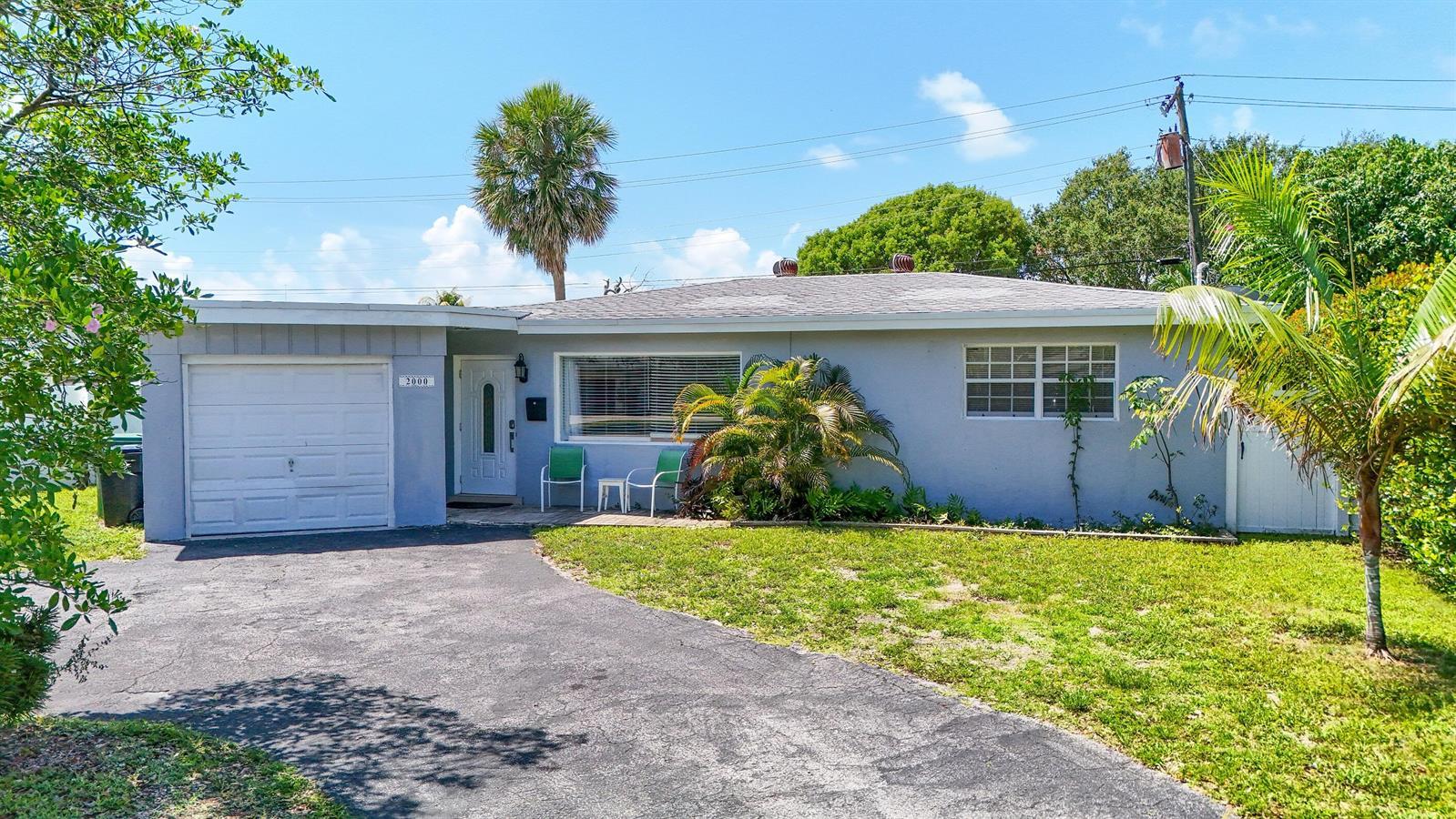 2000 NE 62nd Street, Fort Lauderdale FL 33308