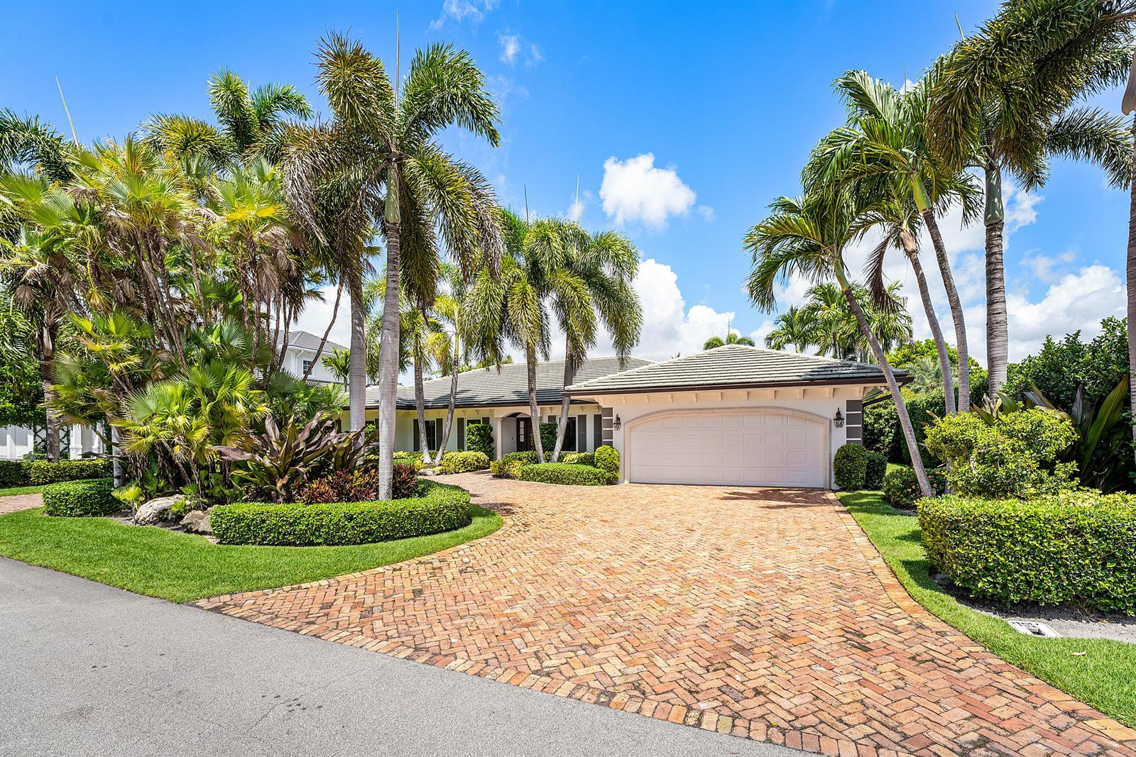 1851 Thatch Palm Drive, Boca Raton FL 33432 photo 2