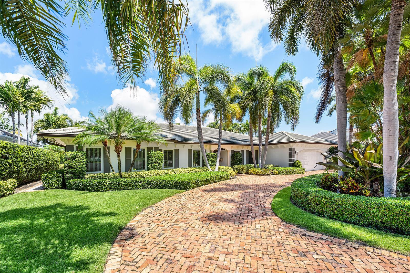 1851 Thatch Palm Drive, Boca Raton FL 33432 photo 4
