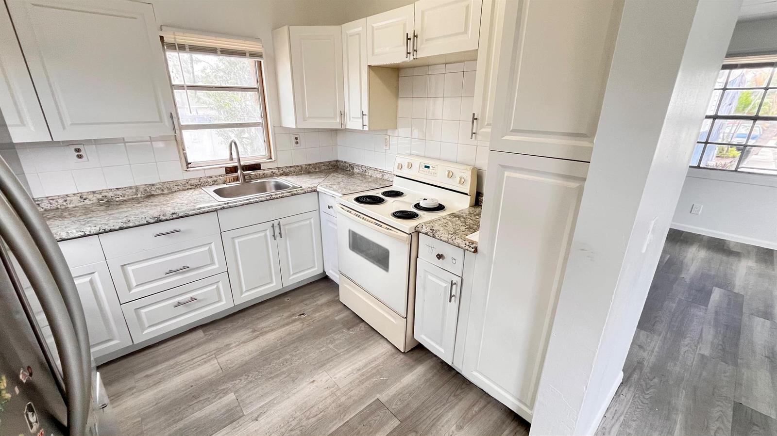 1000 W Lakewood Road # 6, West Palm Beach FL 33405