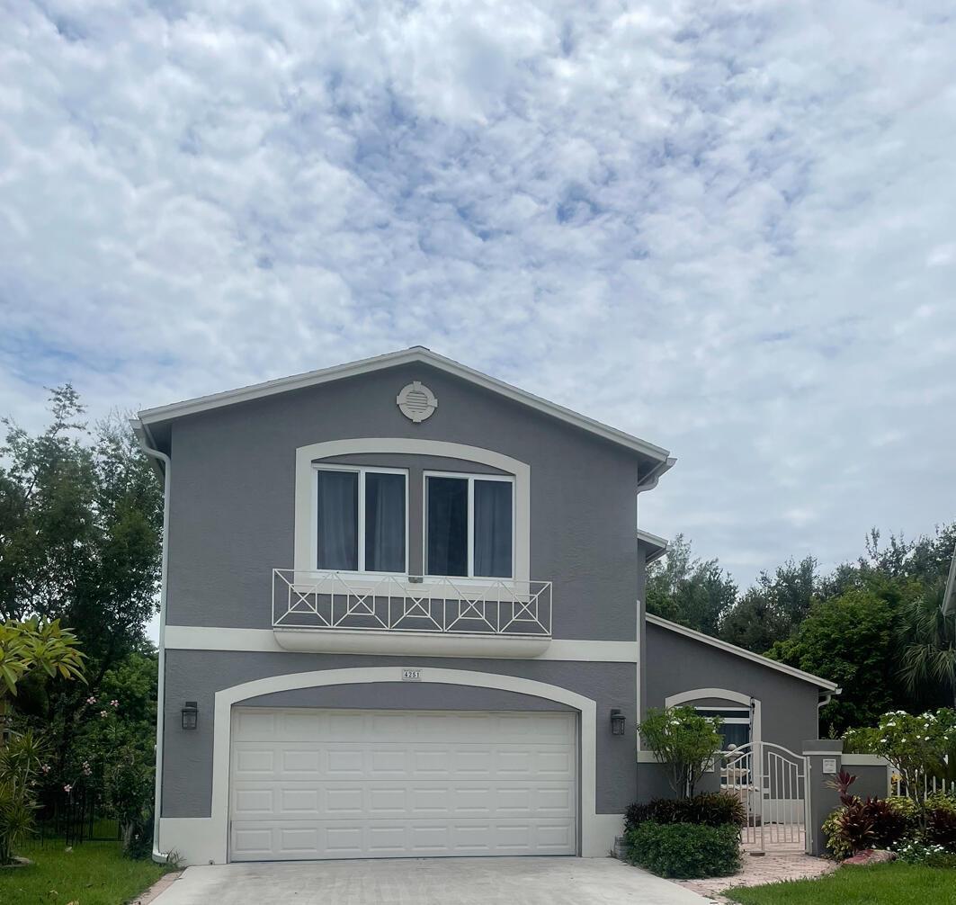 4251 Pine Hollow Circle, FL 33463