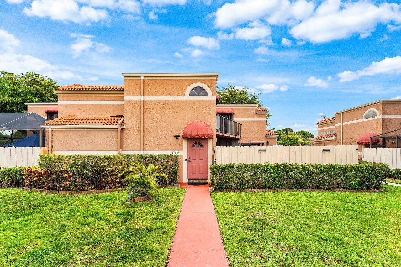 6115 Seven Springs Boulevard, FL 33463 photo 3