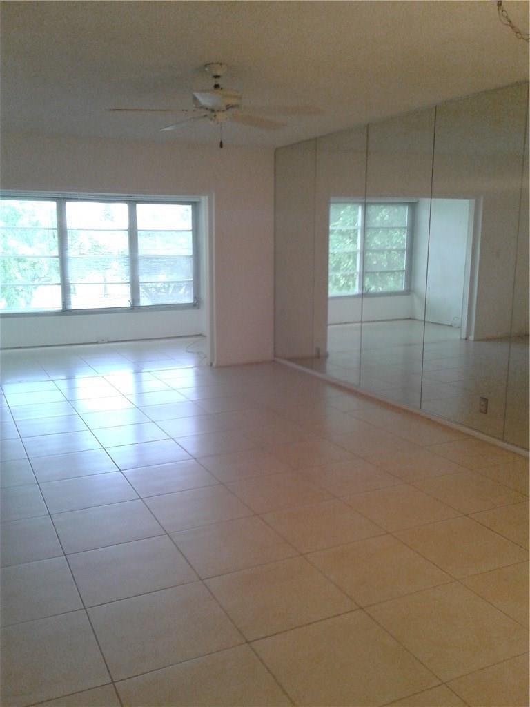 1030 Country Club Drive # 401, Margate FL 33063 photo 3