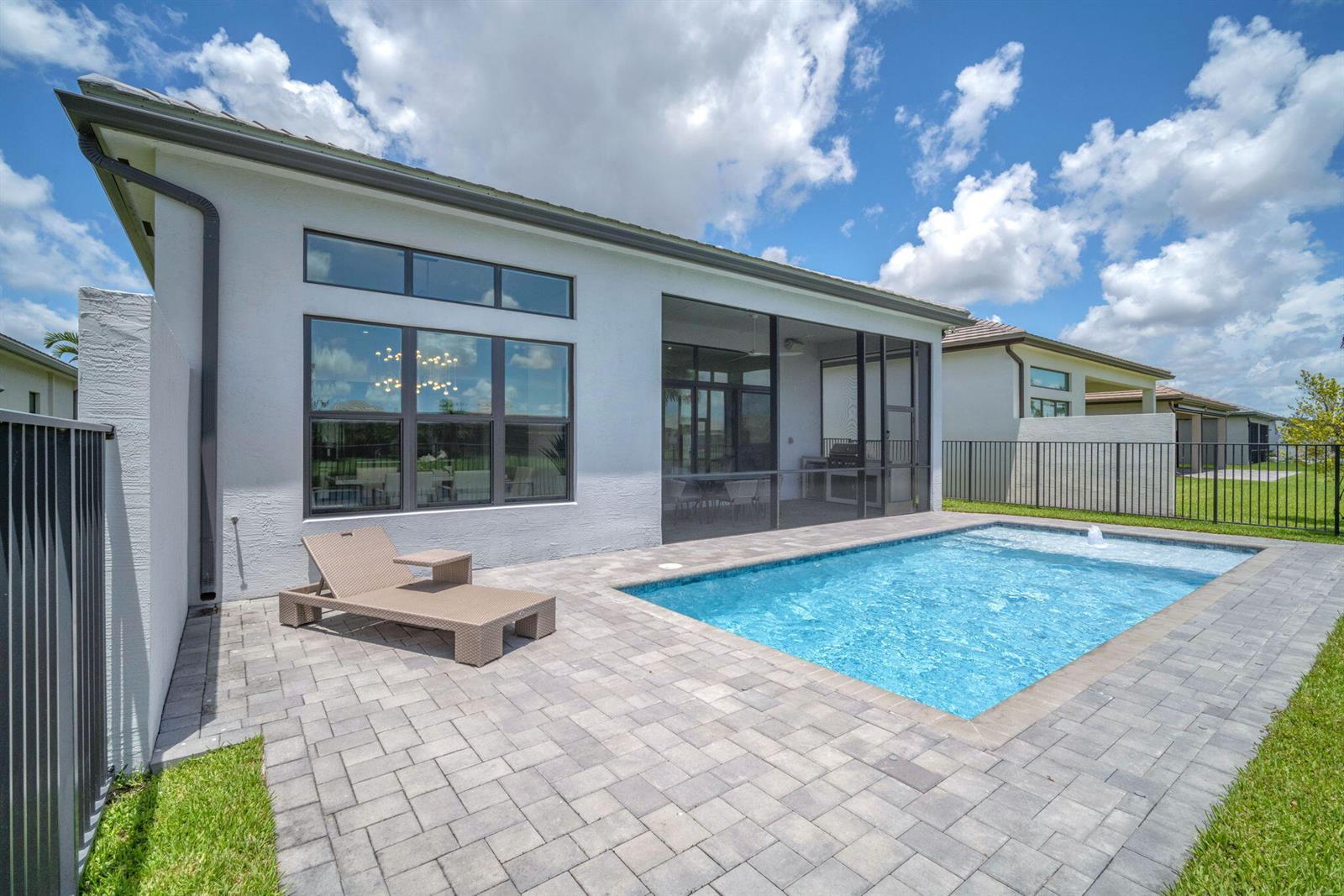 9651 Spruce Woods Drive, Boynton Beach FL 33473 photo 2