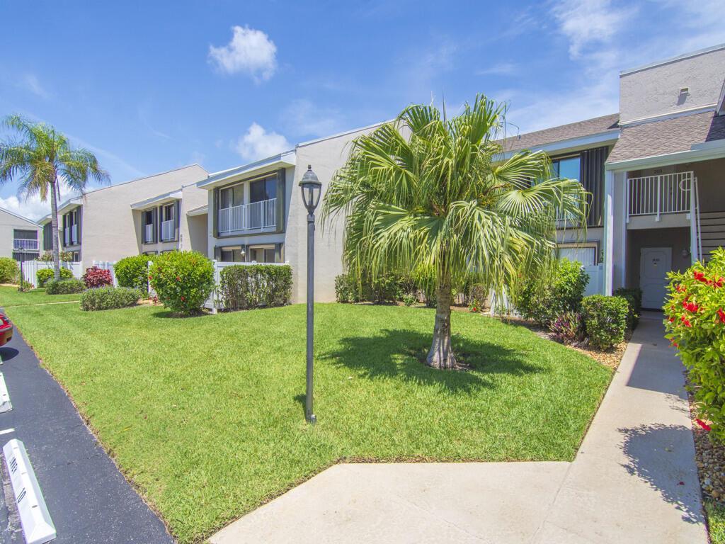 3206 S Lakeview Circle # 1105, Fort Pierce FL 34949 photo 5