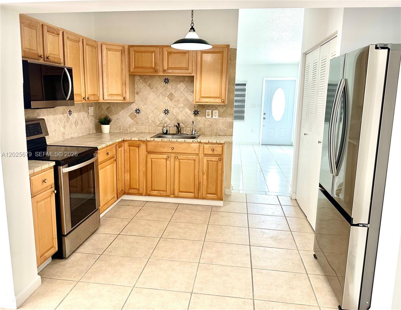 20301 NW 34th Ave # 20301, Miami Gardens FL 33056 photo 3