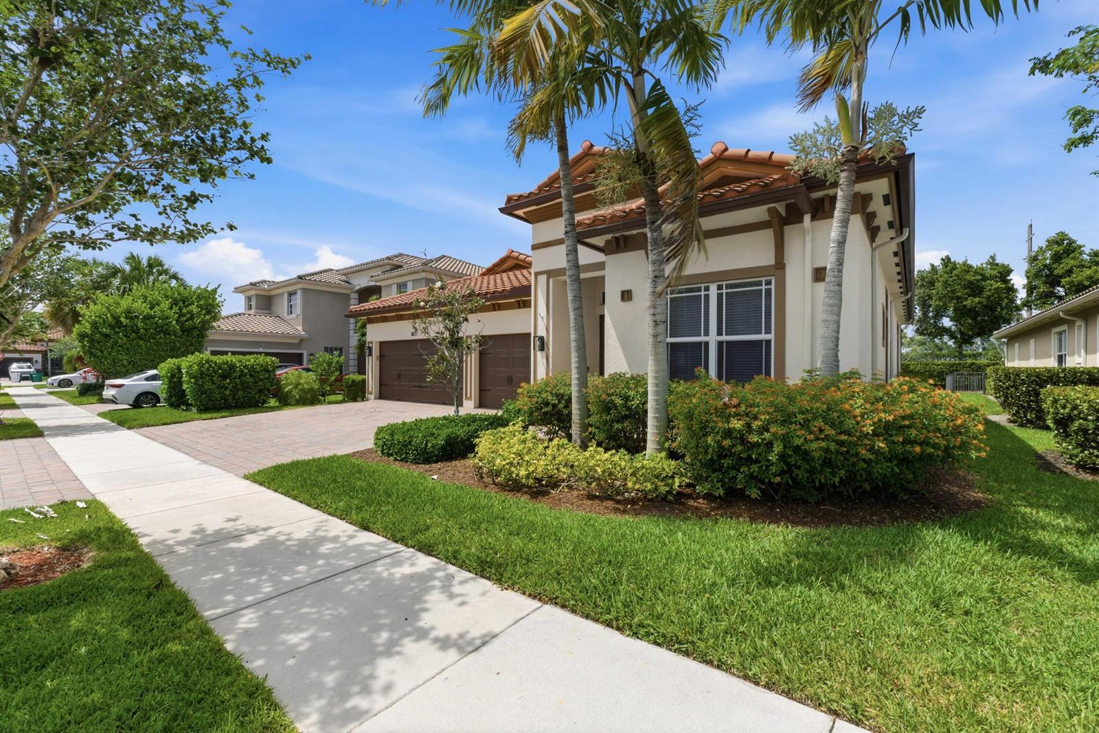 9871 Lakeview Lane, Parkland FL 33076 photo 3