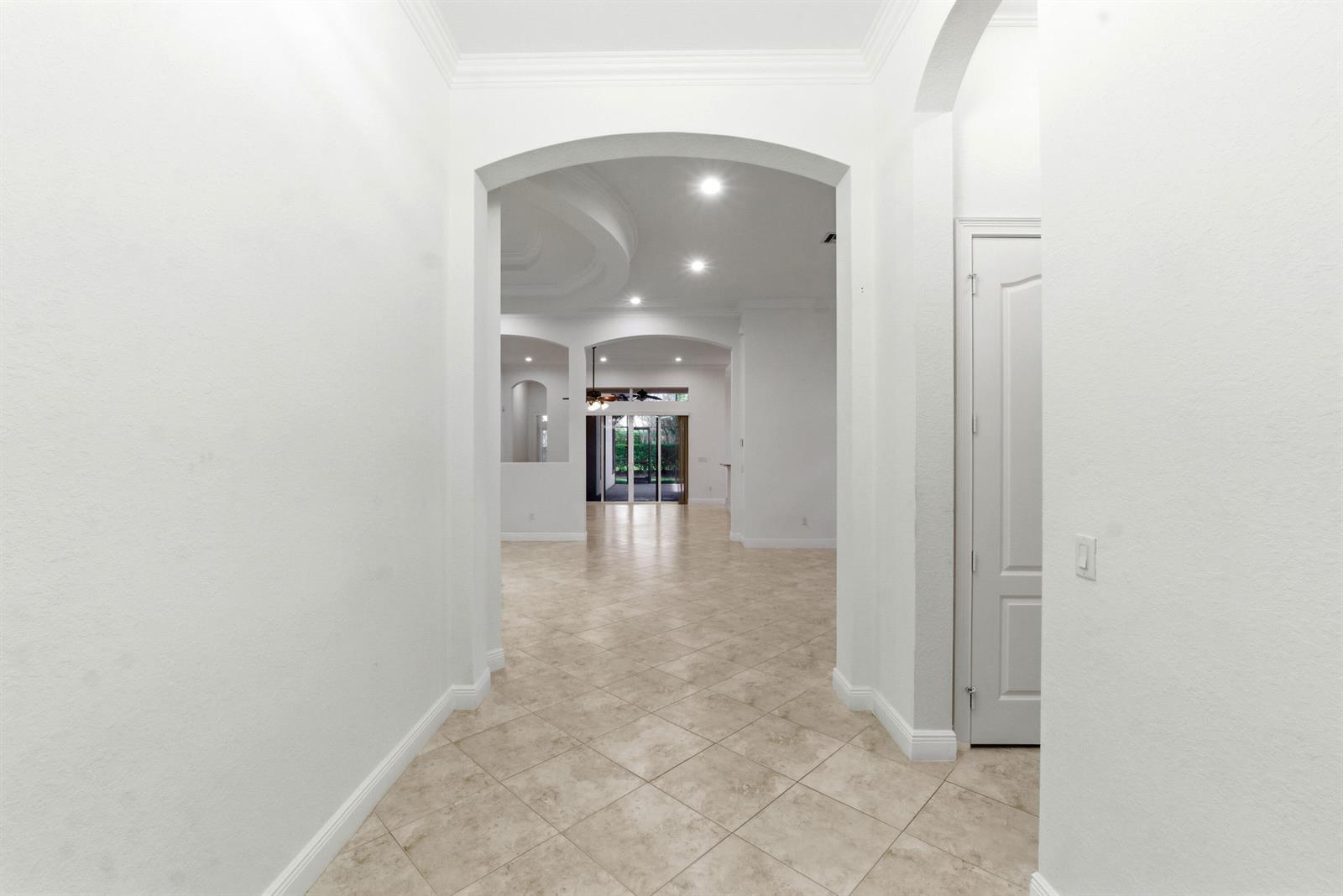 9871 Lakeview Lane, Parkland FL 33076 photo 5