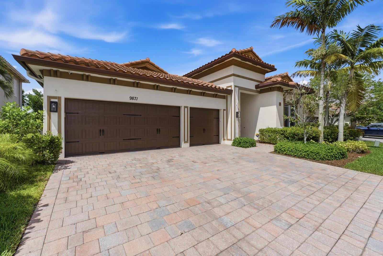 9871 Lakeview Lane, Parkland FL 33076 photo 4