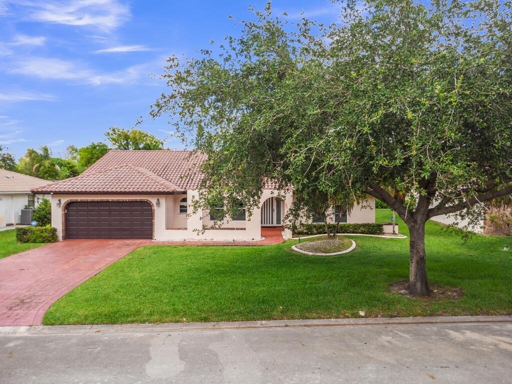 895 NW 110th Lane, Coral Springs FL 33071 photo 2