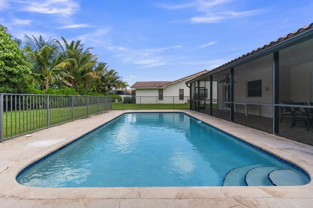 895 NW 110th Lane, Coral Springs FL 33071 photo 5