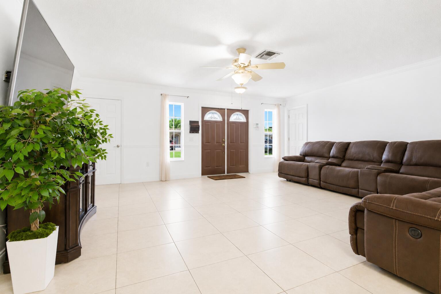 10691 NW 26th Place, Sunrise FL 33322 photo 5