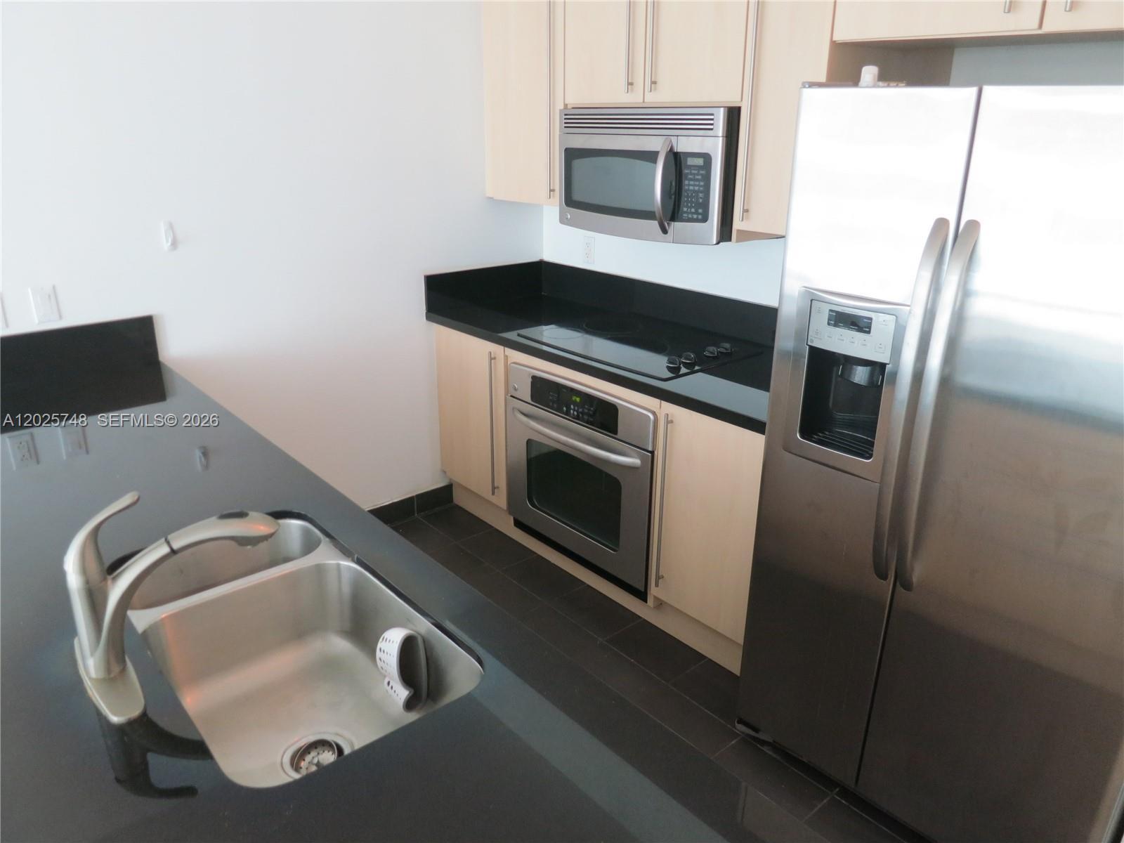 1111 SW 1 AV, Miami FL 33130 photo 3
