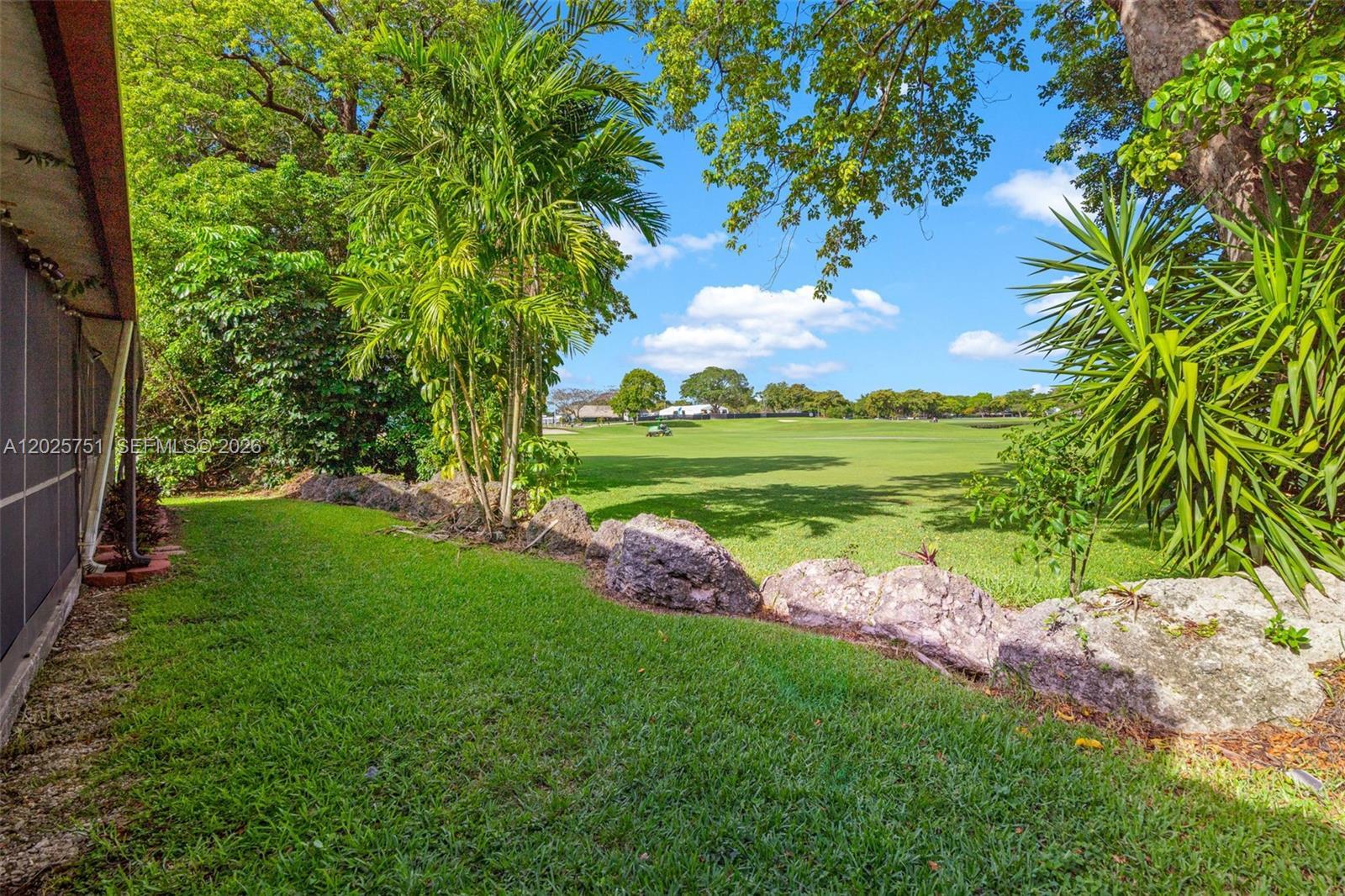 14357 Kendale Lakes Cir, Miami FL 33183