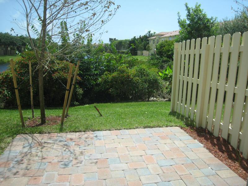 138 Monterey Bay Drive, Boynton Beach FL 33426 photo 3