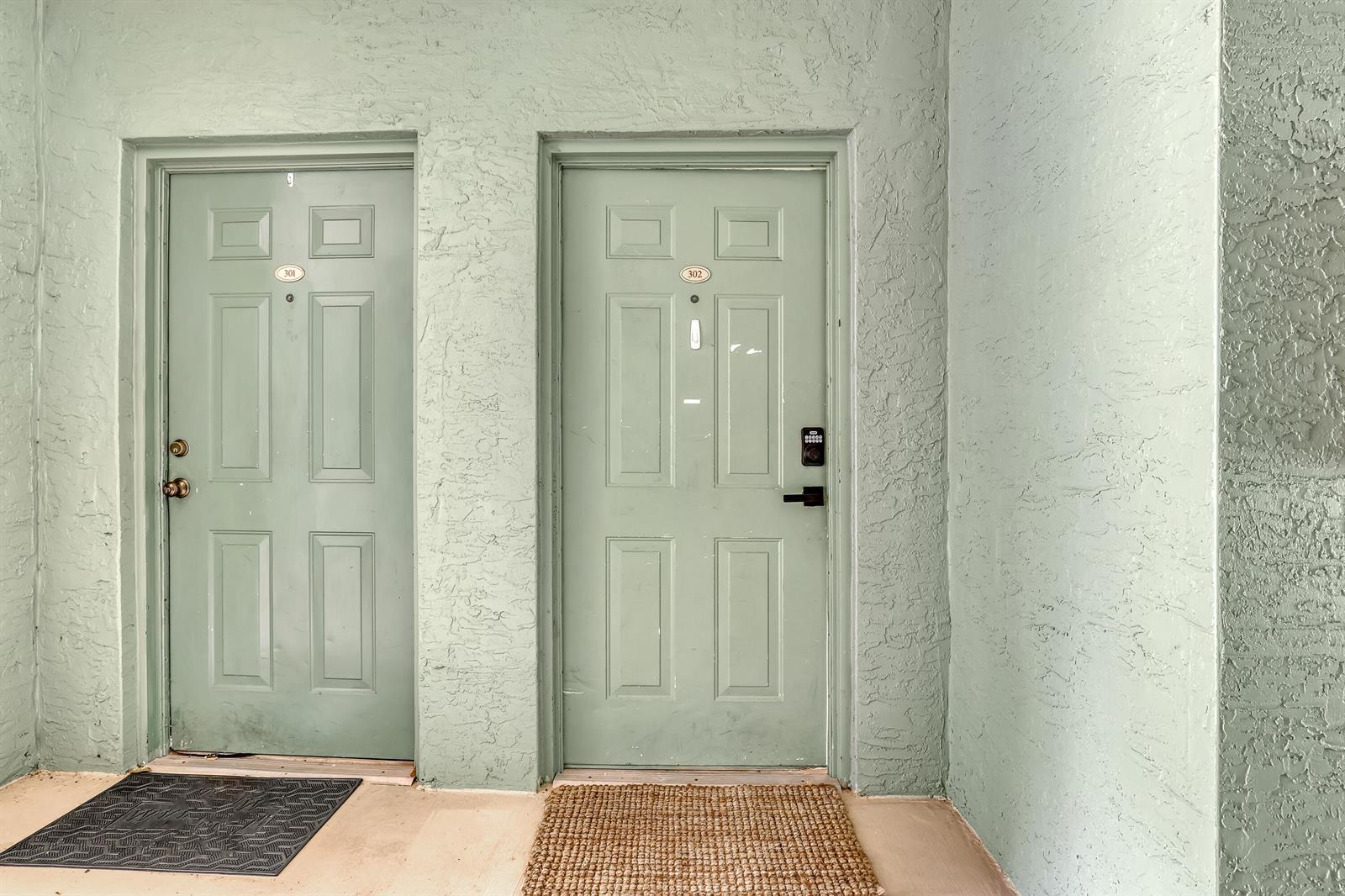 340 Crestwood Circle # 302, Royal Palm Beach FL 33411 photo 3