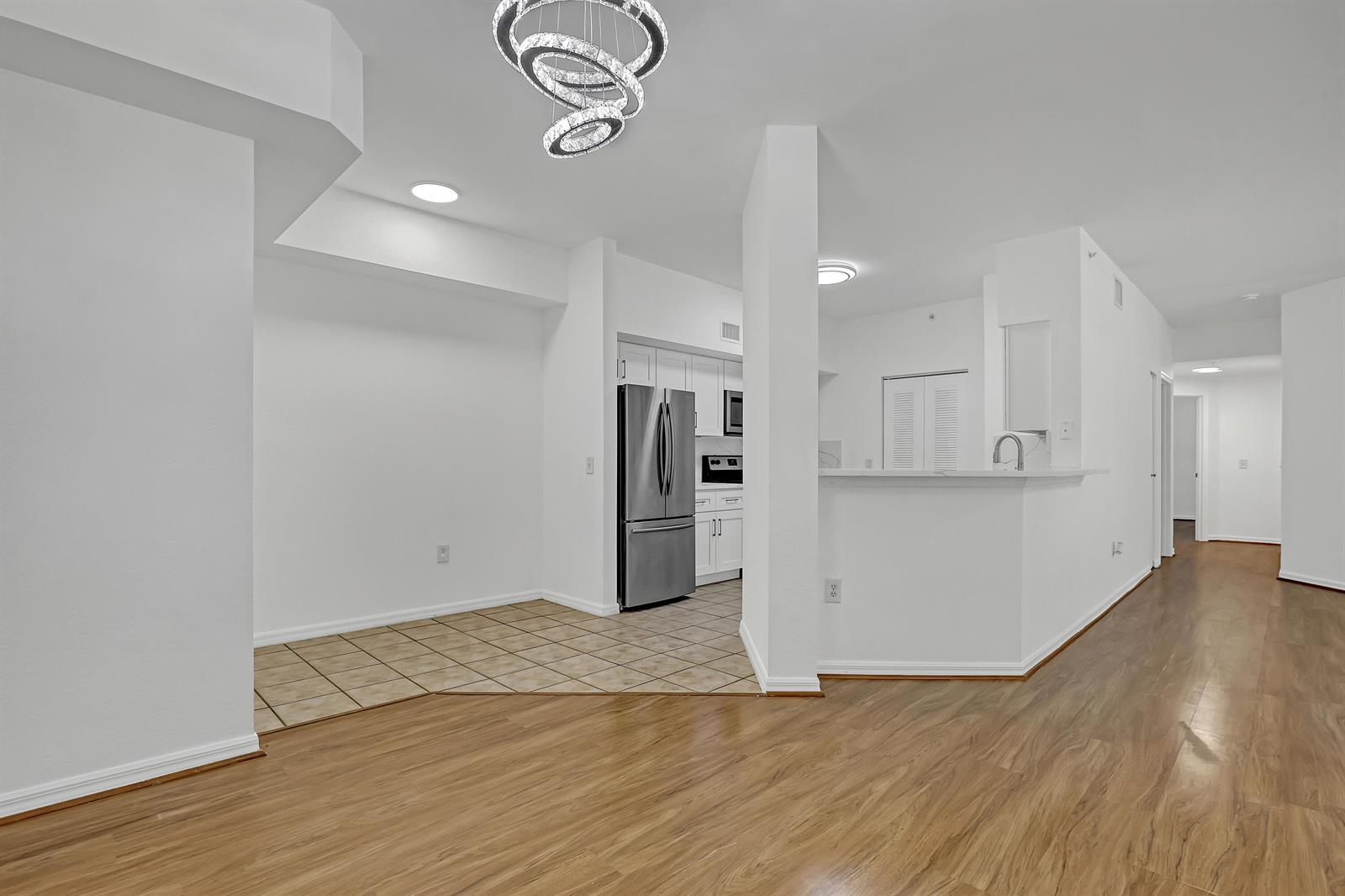 340 Crestwood Circle # 302, Royal Palm Beach FL 33411 photo 5