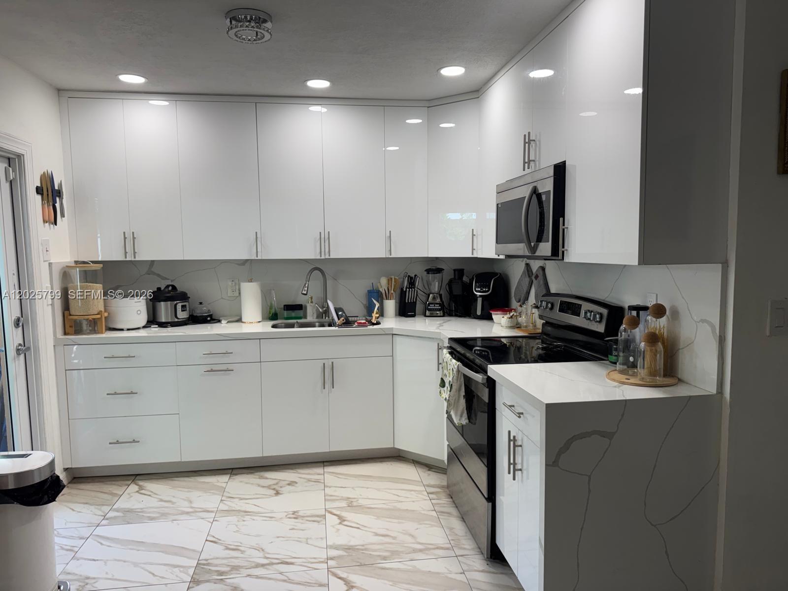 5851-5853 Fillmore St, Hollywood FL 33021 photo 5