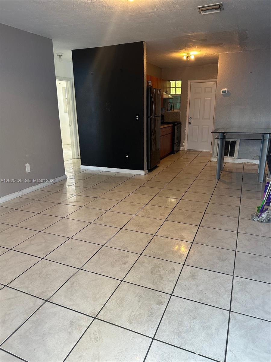 7024 NW 6th Ave # 1, Miami FL 33150