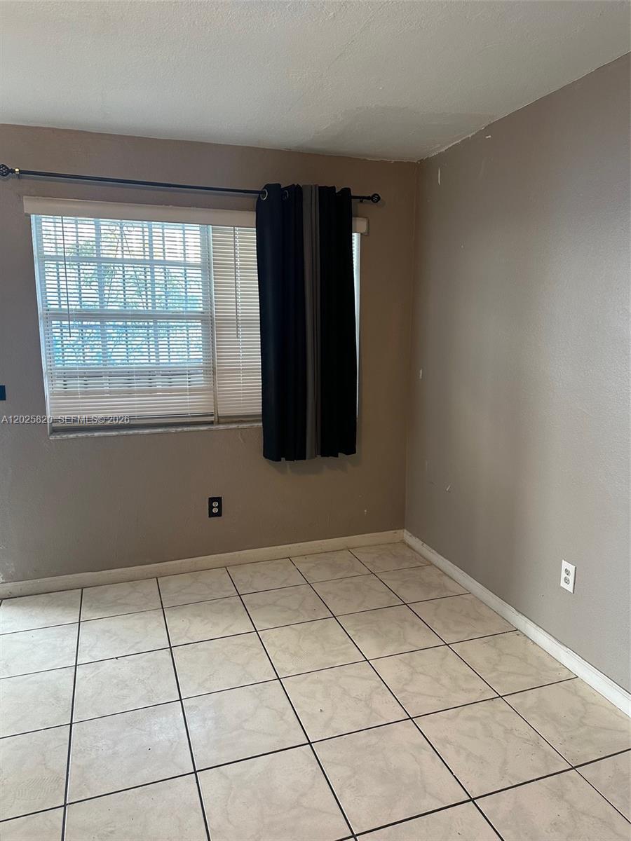 7024 NW 6th Ave # 1, Miami FL 33150 photo 5