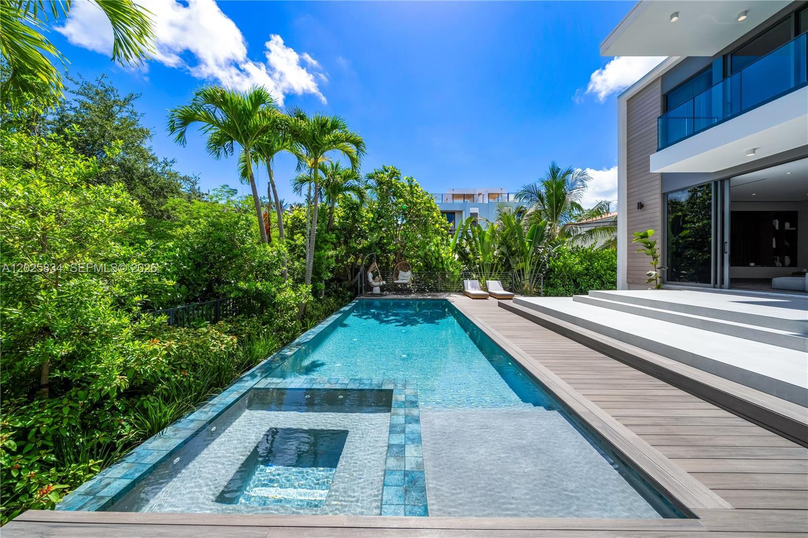 571 Glenridge Rd, Key Biscayne FL 33149 photo 3