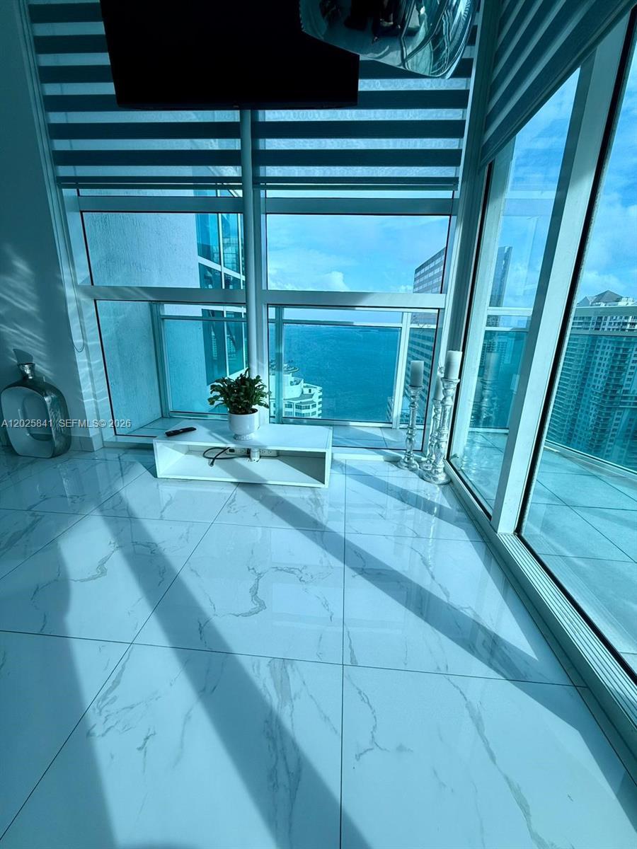 951 Brickell Ave # 2810, Miami FL 33131 photo 5