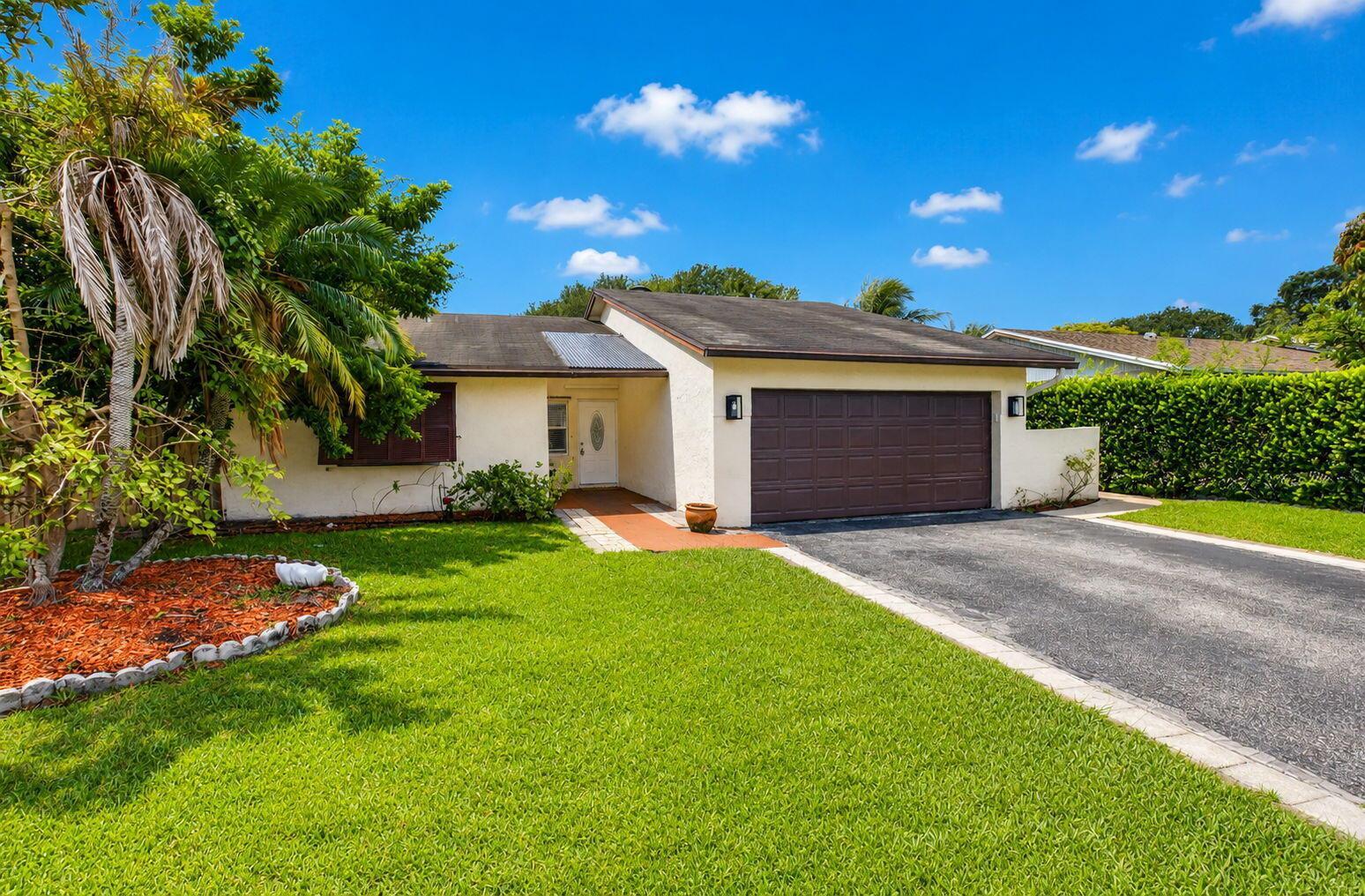 9510 Affirmed Lane, Boca Raton FL 33496 photo 2