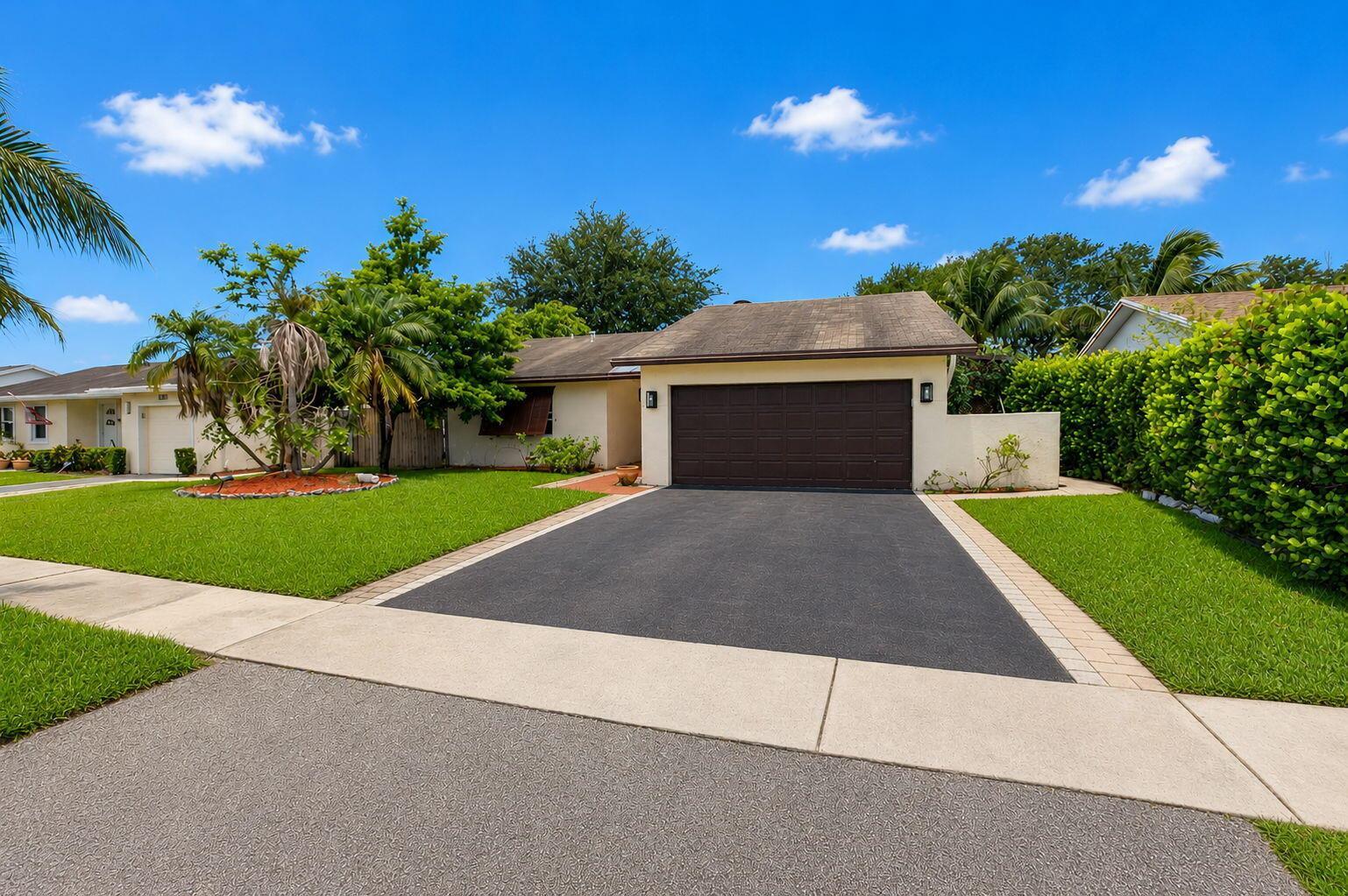 9510 Affirmed Lane, Boca Raton FL 33496 photo 3