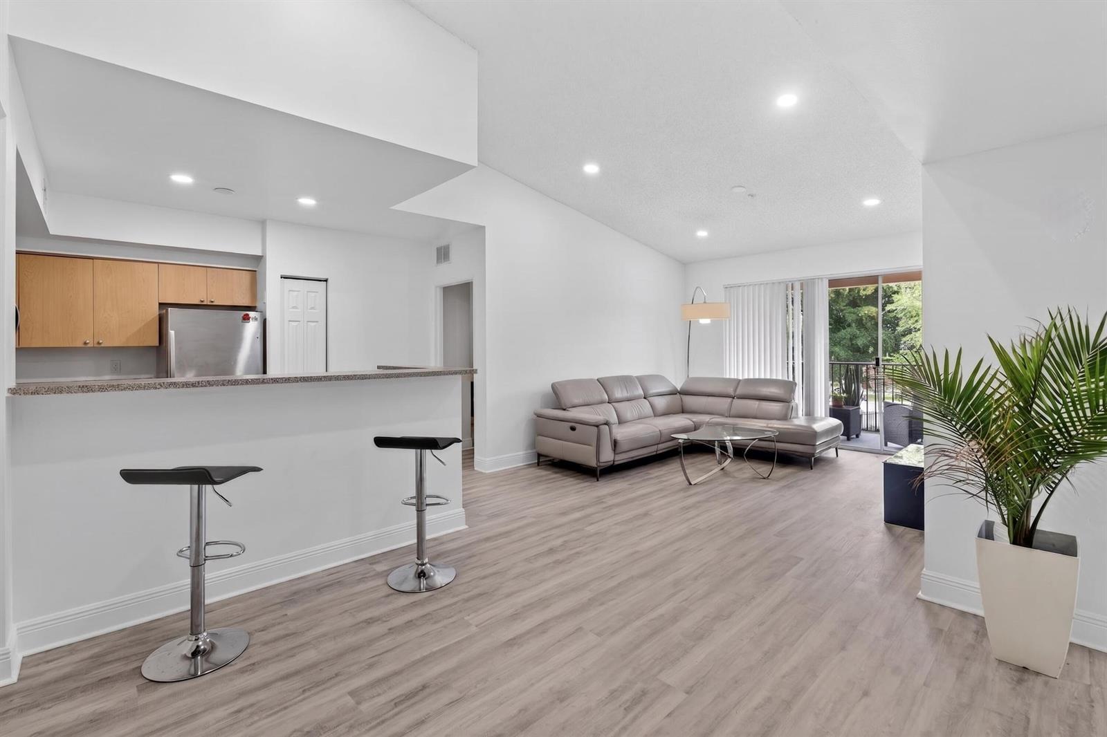 8020 N Nob Hill Road # 305, Tamarac FL 33321 photo 3