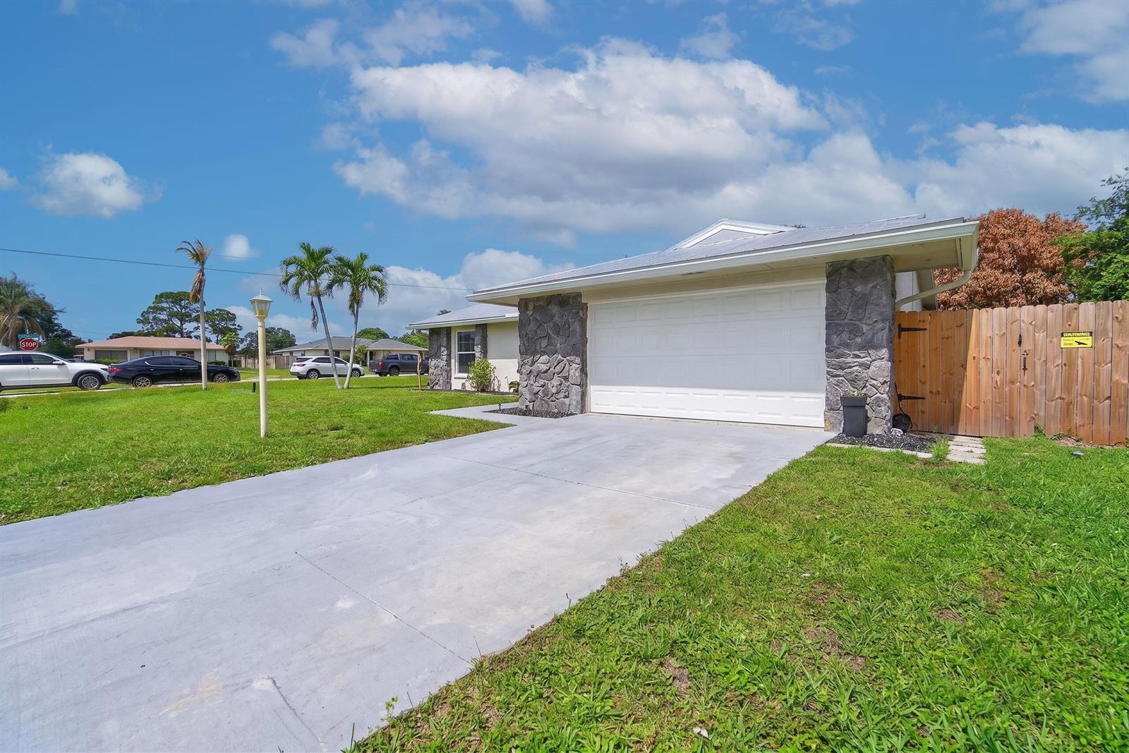 1911 SE Dock Street, Port St. Lucie FL 34952 photo 5