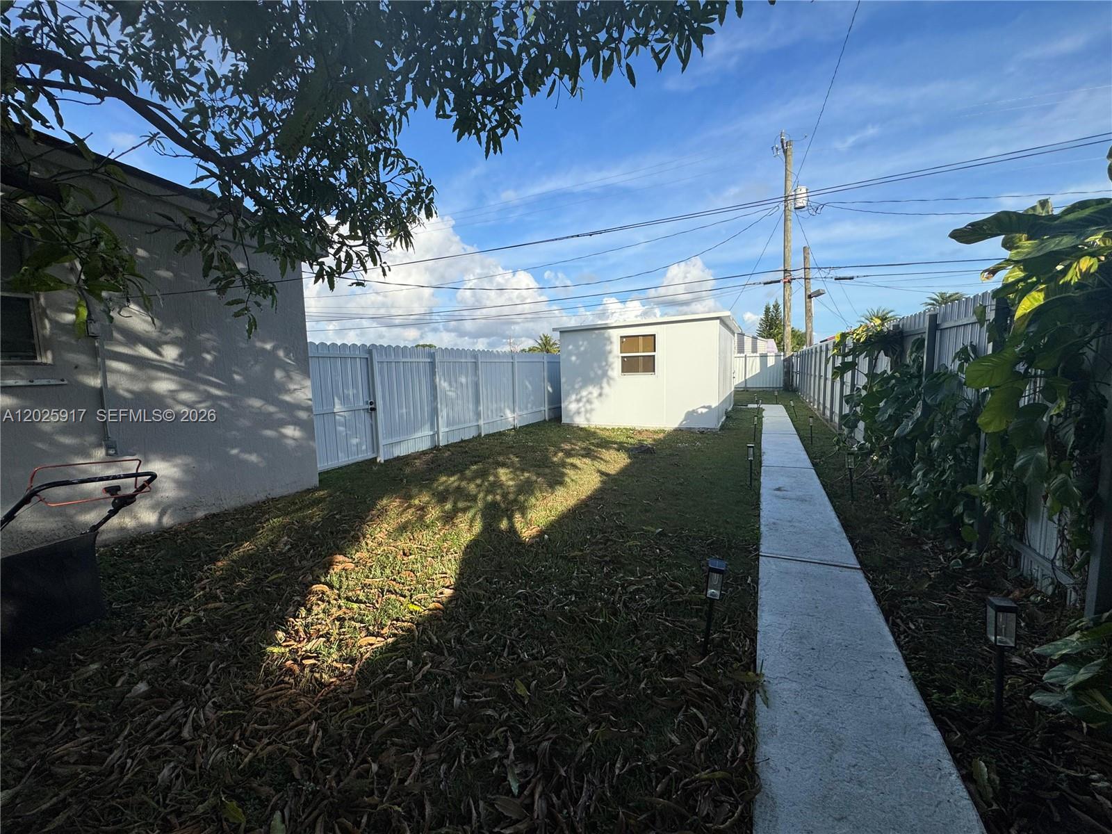 Miami, FL 33165 photo 5