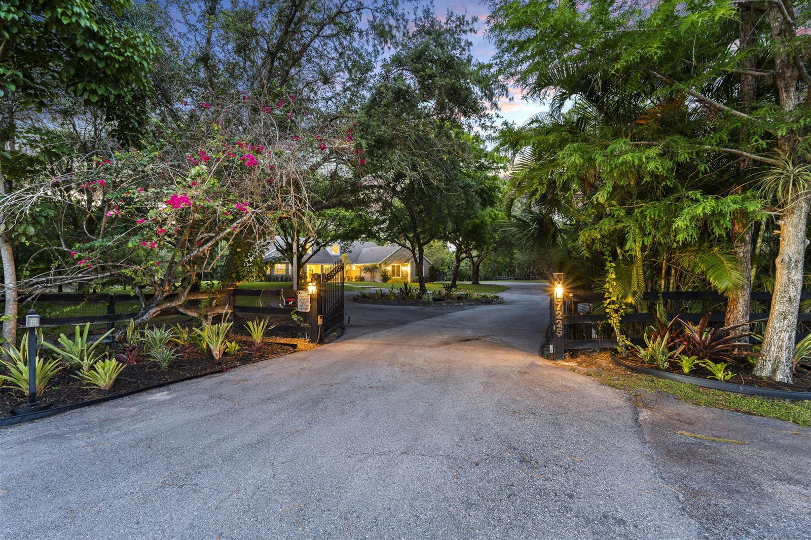 17225 Mare Lane, Loxahatchee FL 33470 photo 4