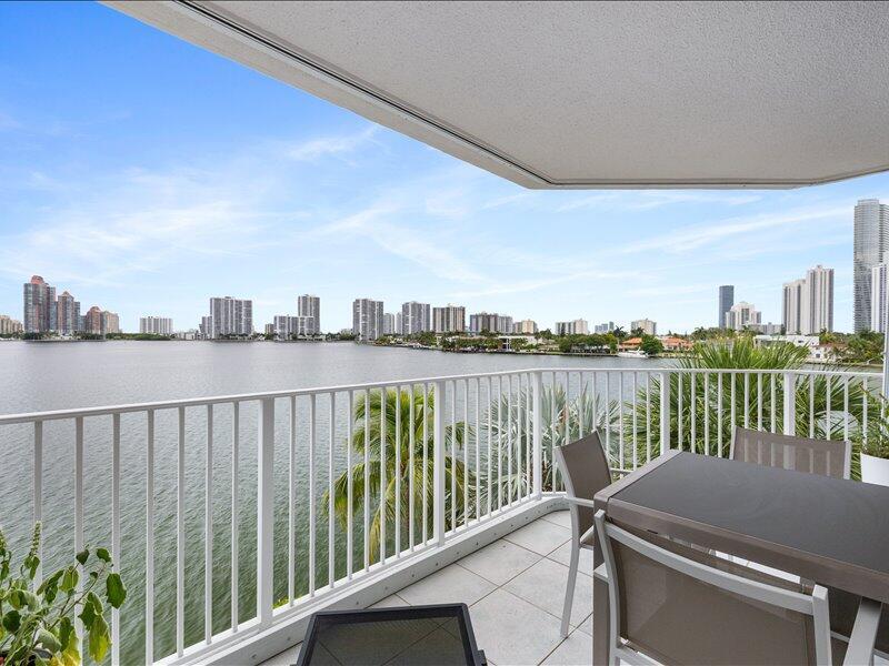 18260 N Bay Road # 418, Sunny Isles Beach FL 33160 photo 4