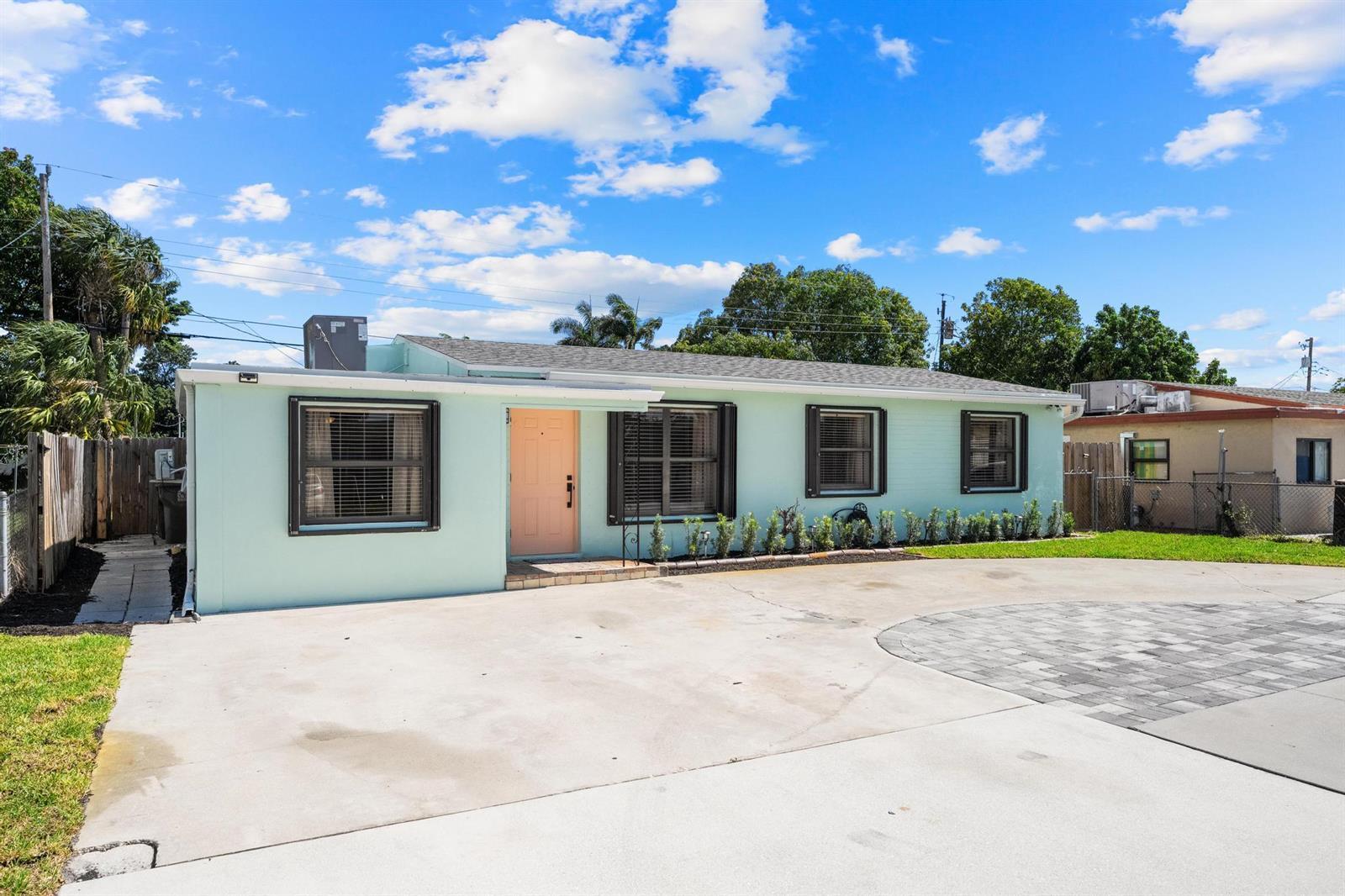 2105 Wellington Road, West Palm Beach FL 33409 photo 3
