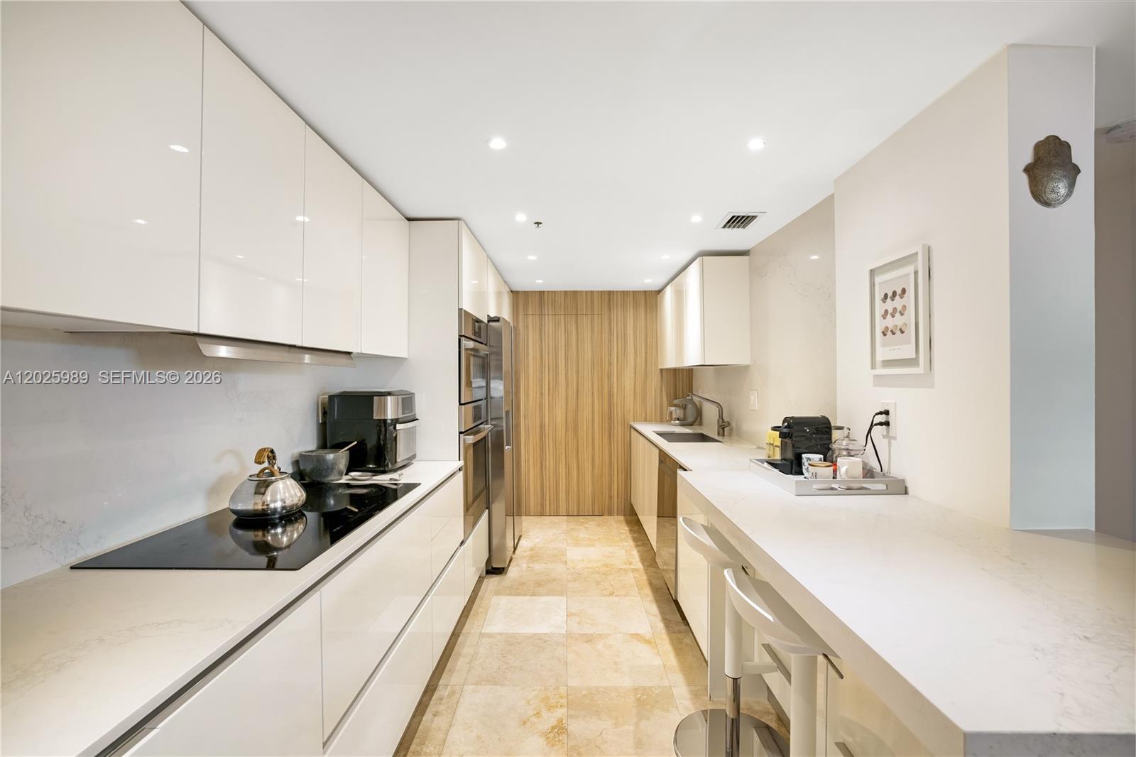 701 Brickell Key Blvd # 512, Miami FL 33131 photo 2