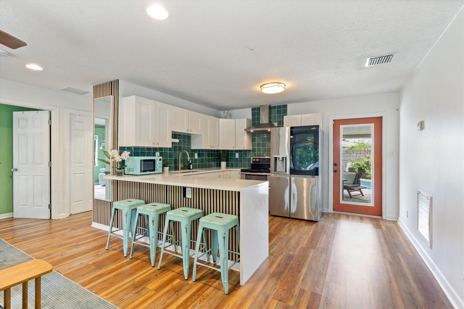2417 NE 13th Terrace, Pompano Beach FL 33064 photo 2