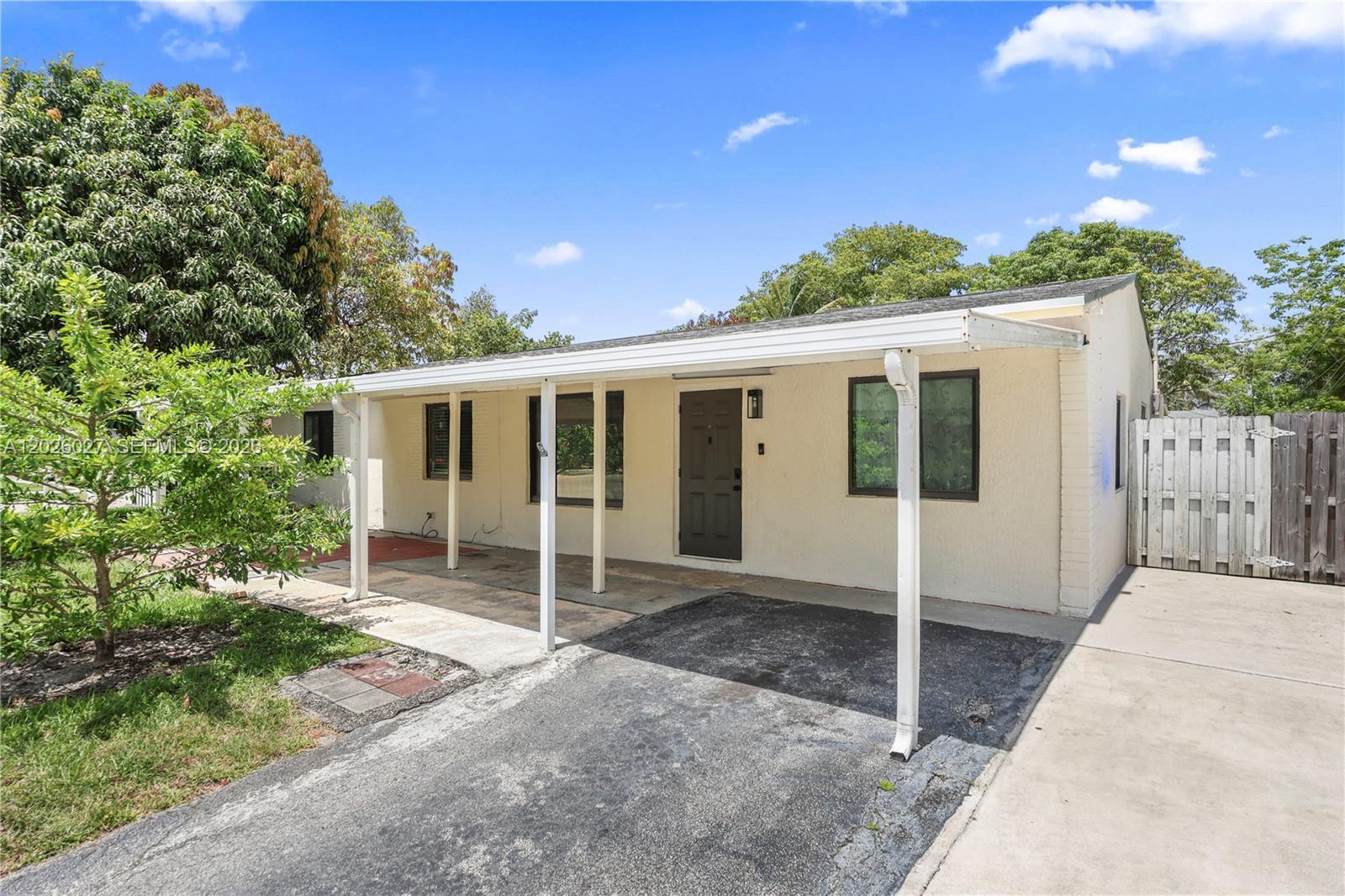 1611 SW 67th Ave, North Lauderdale FL 33068 photo 3