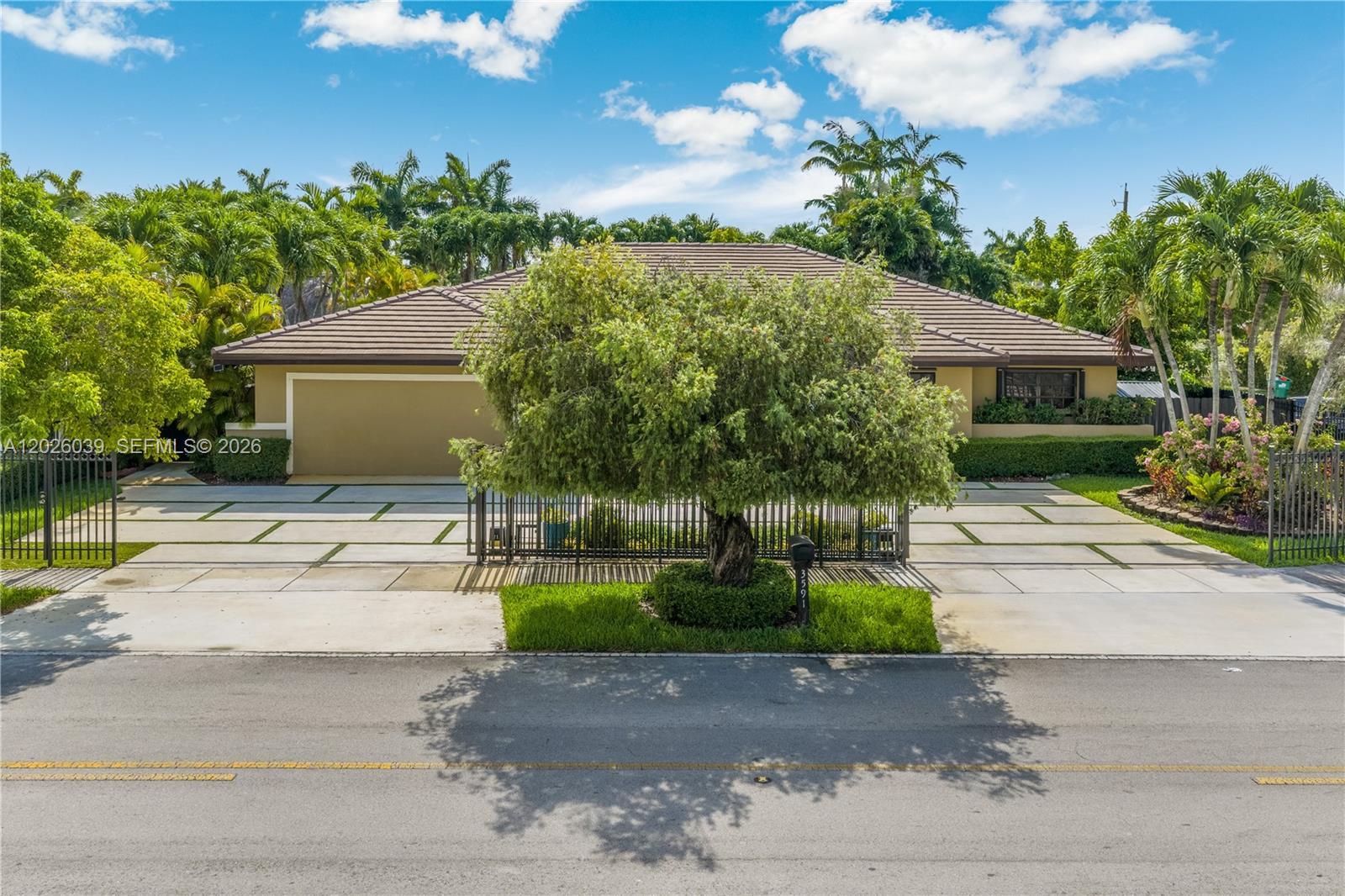 3591 SW 142nd Ave, Miami FL 33175 photo 2